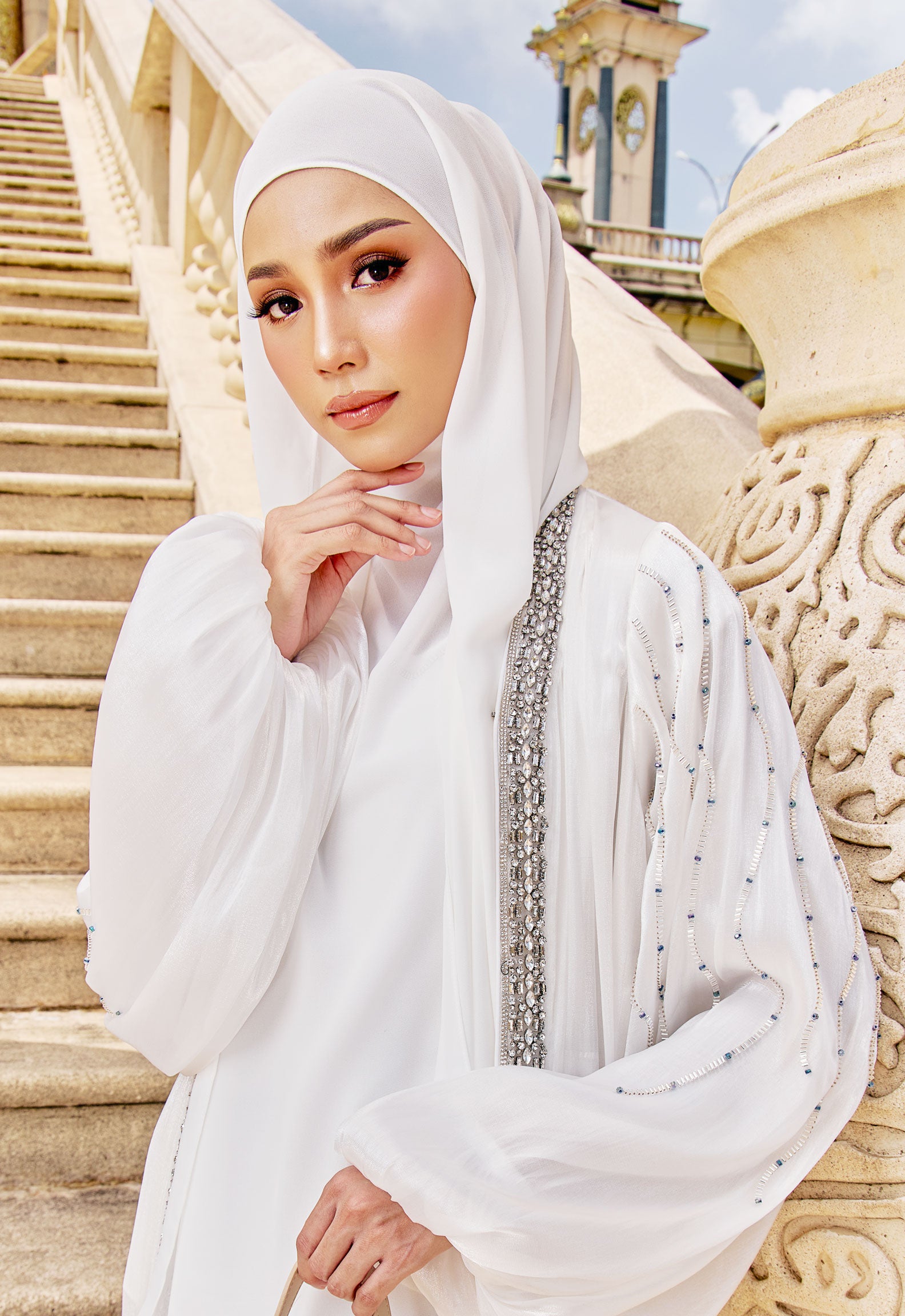 ZAHRAA LUXE ABAYA OFF WHITE