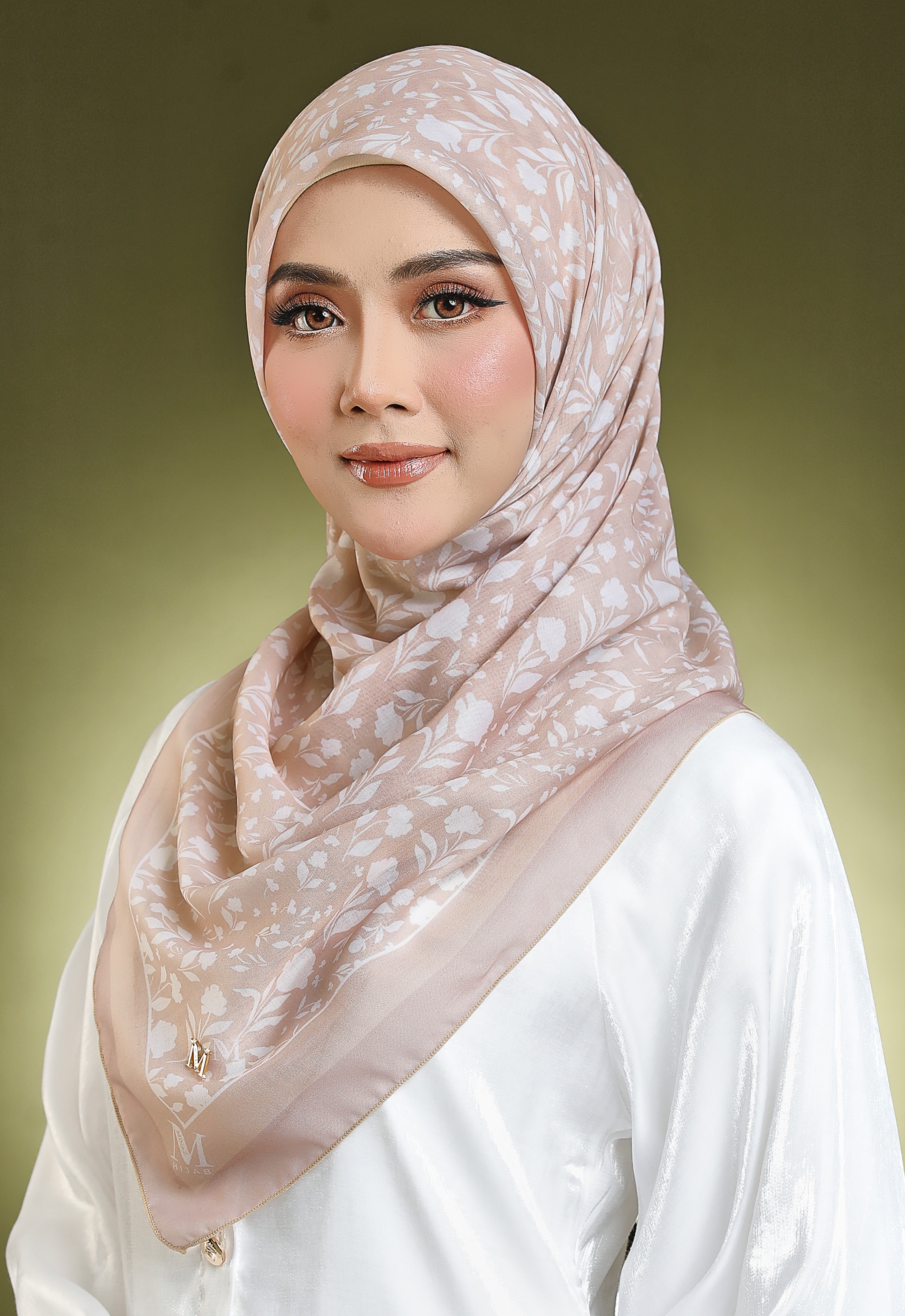 AZRA BAWAL - NUDE