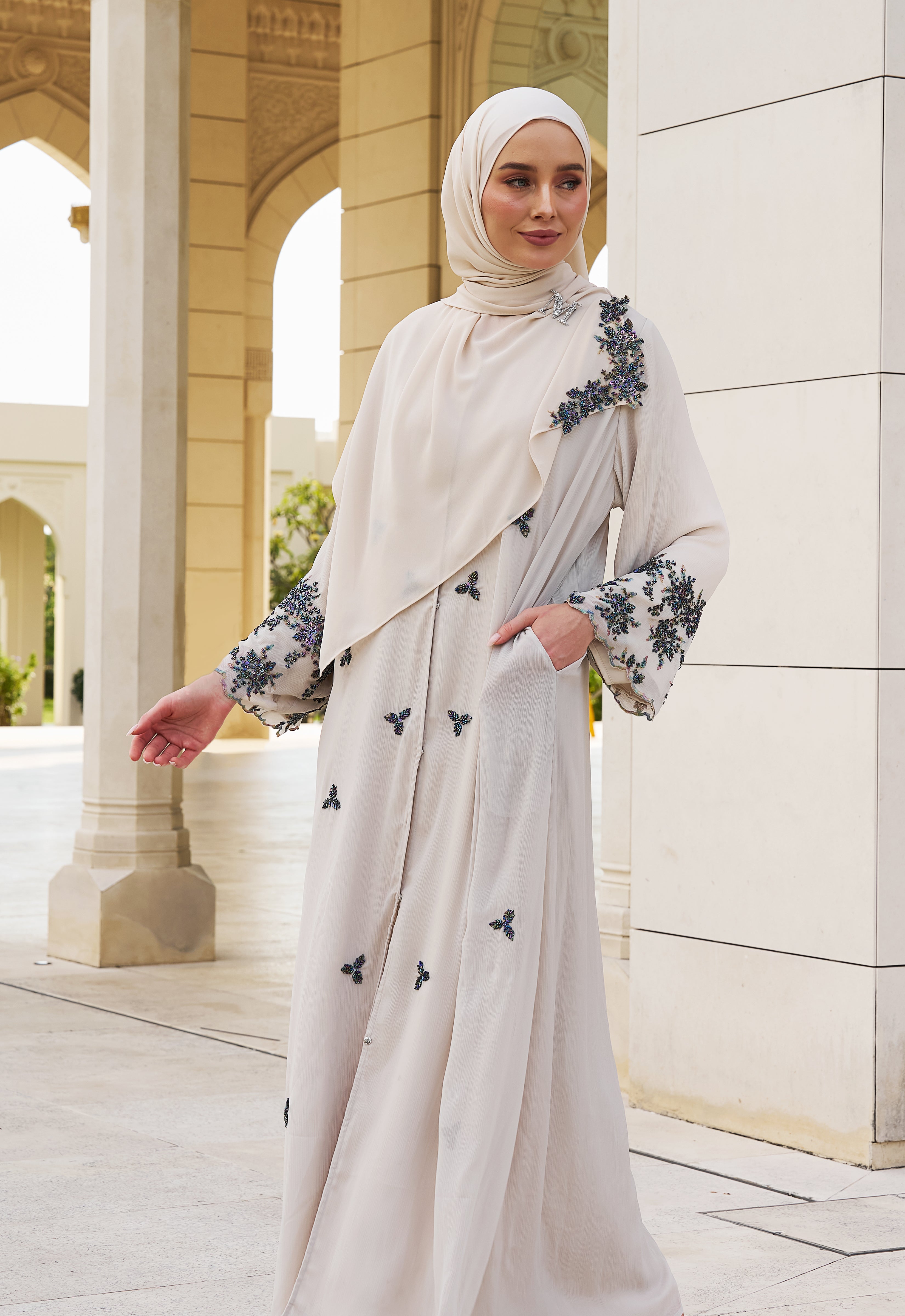 MANOHARA PREMIUM ABAYA - CREAM