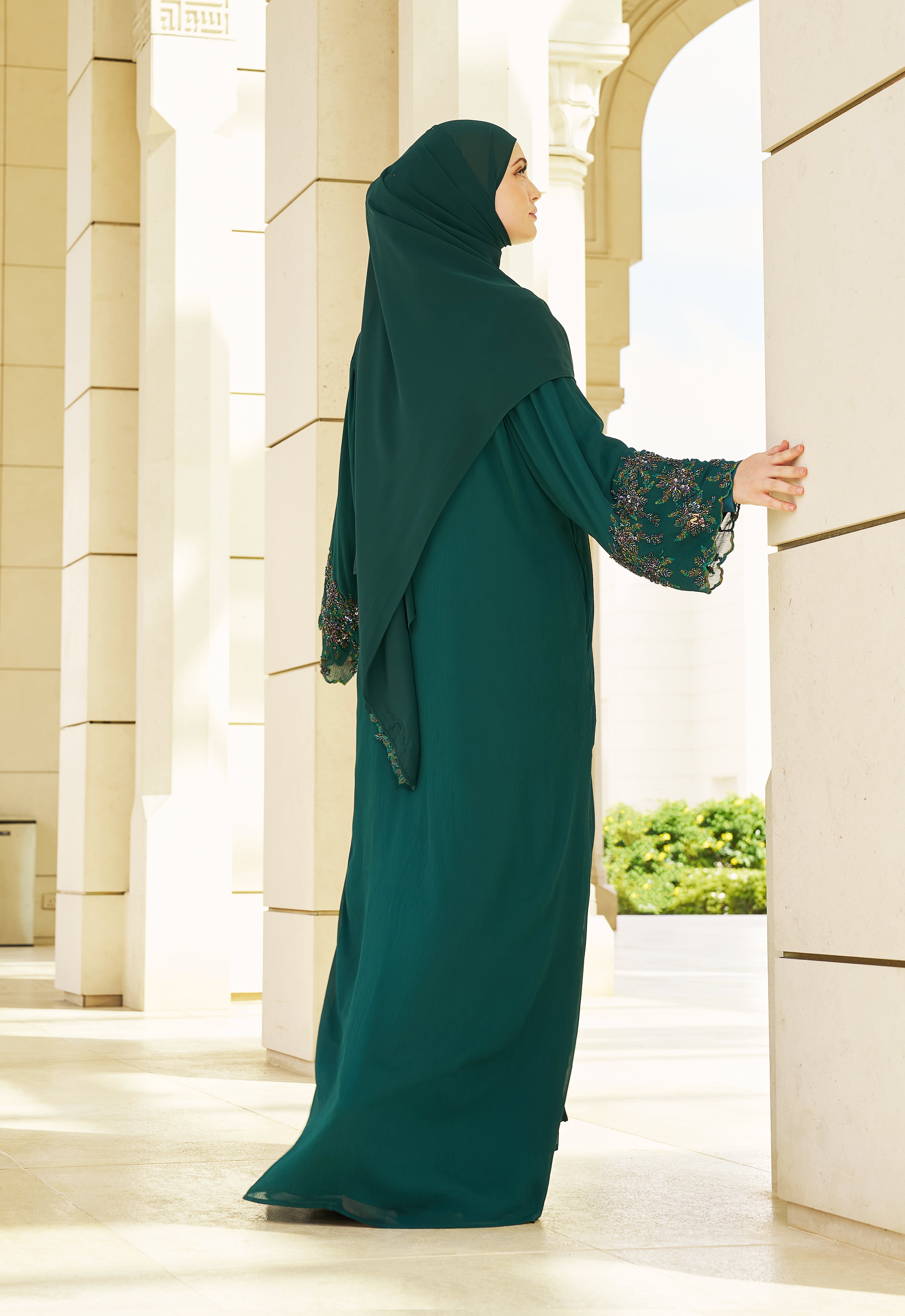 MANOHARA PREMIUM ABAYA - EMERALD GREEN