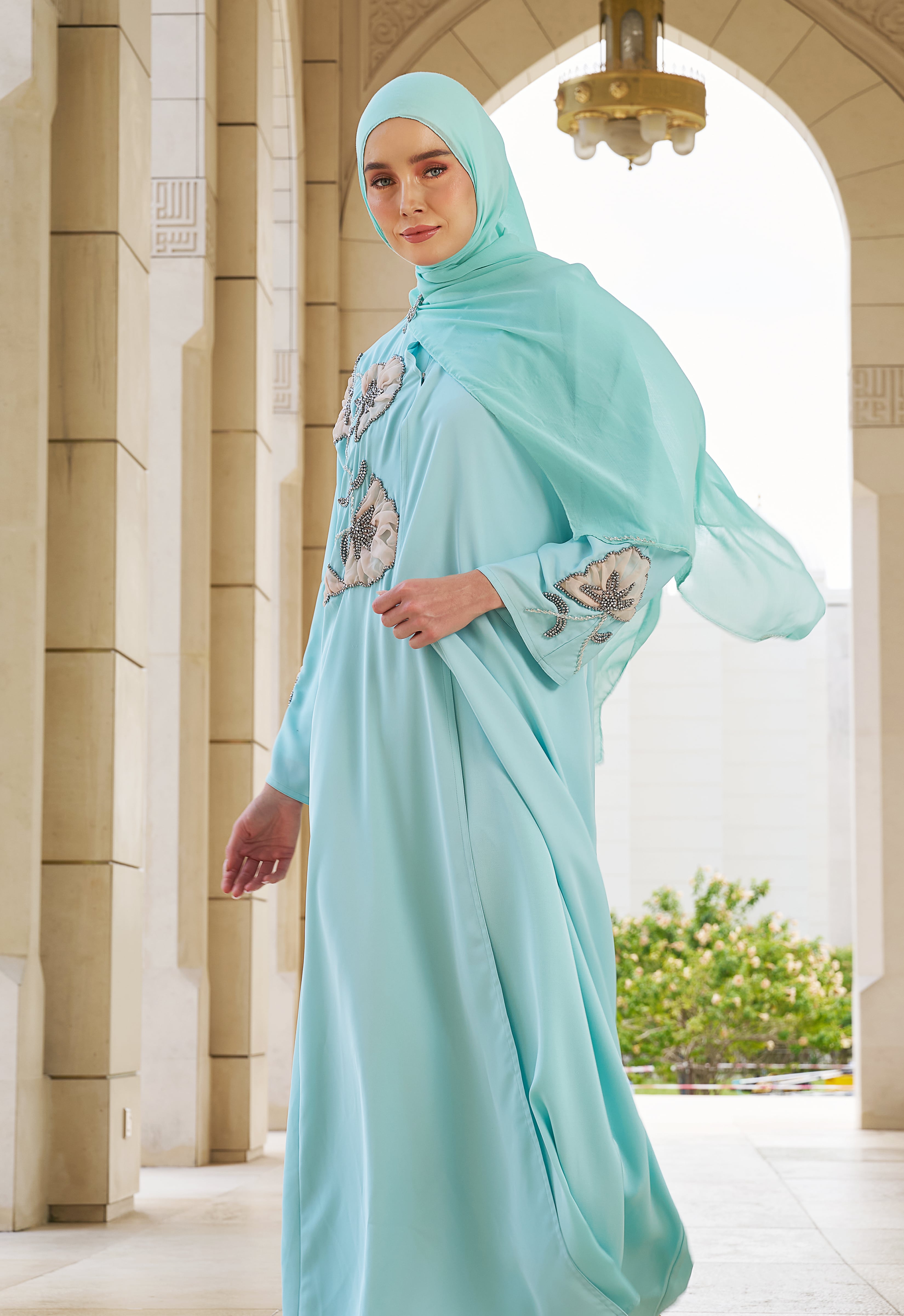 RANIA LUXE ABAYA - TIFFANY