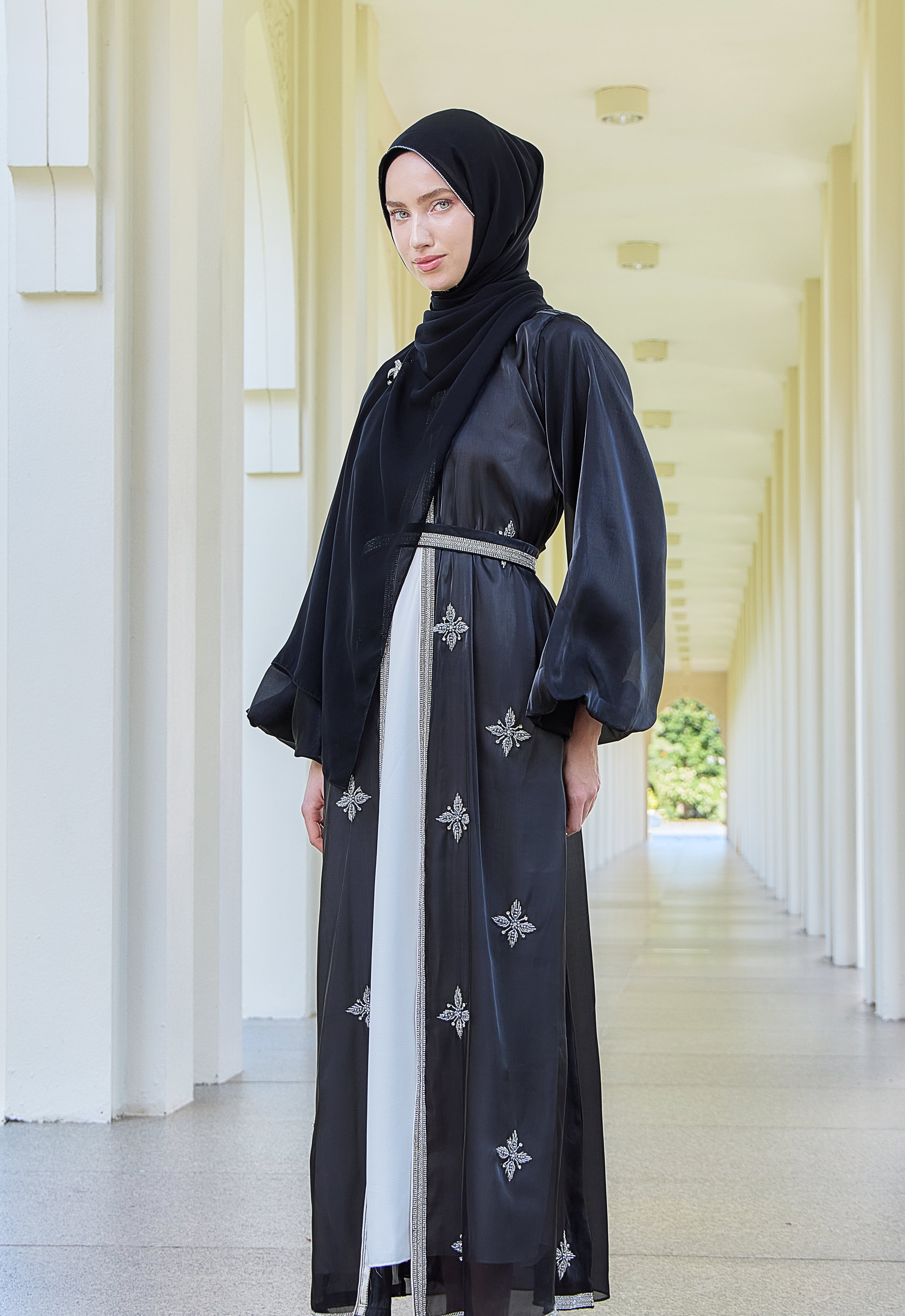 THALIA LUXE ABAYA - BLACK