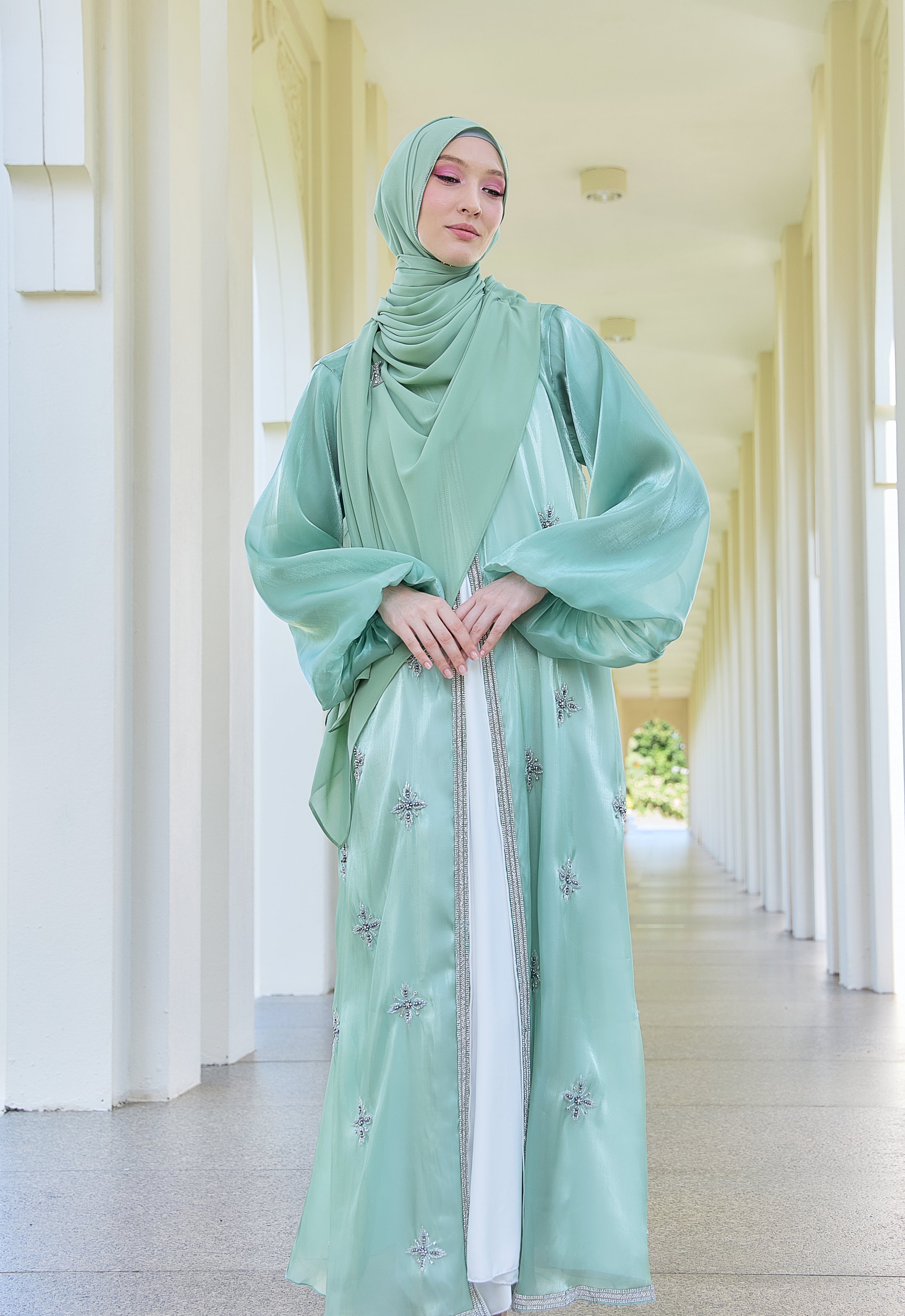 THALIA LUXE ABAYA - GREEN