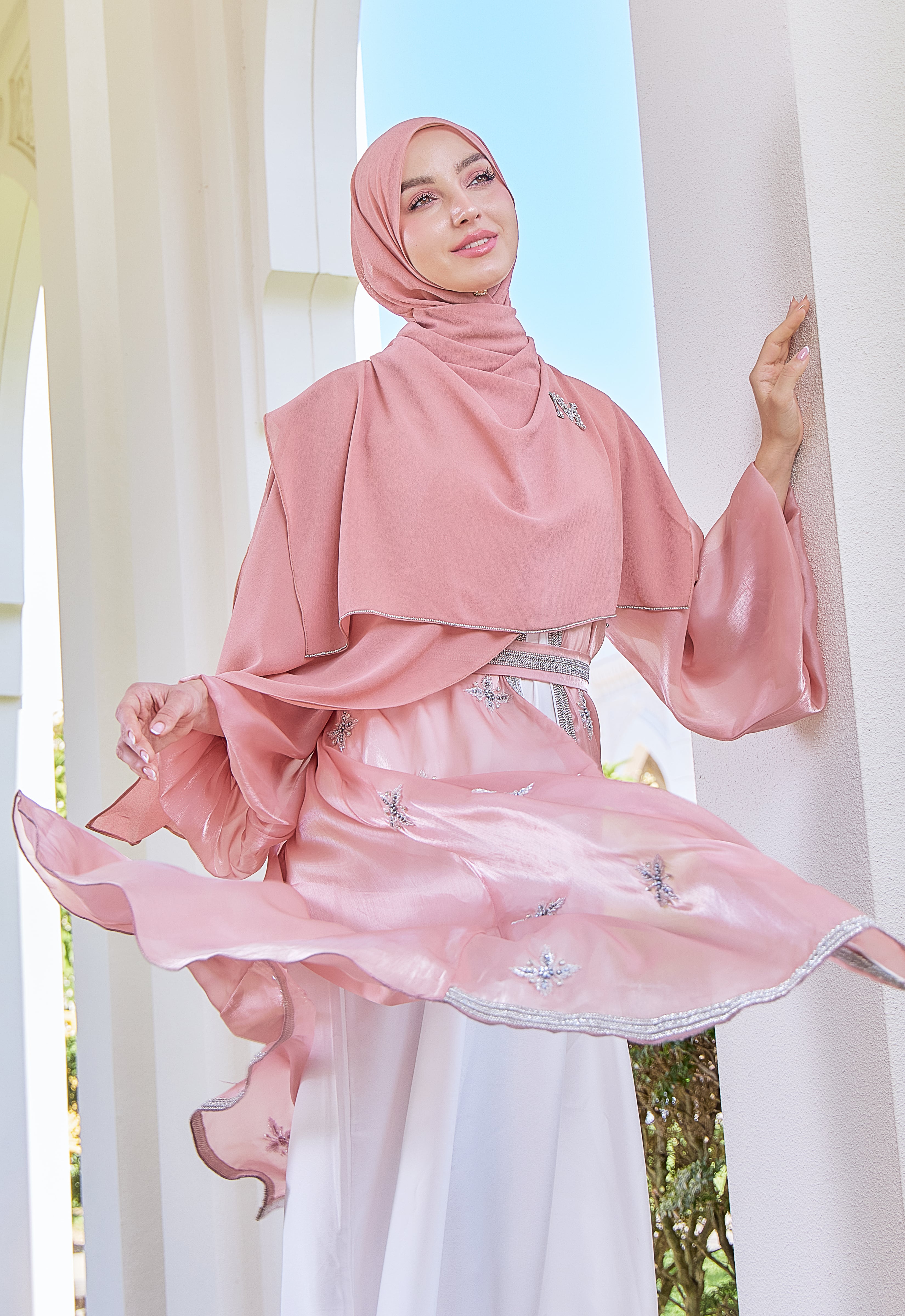 THALIA LUXE ABAYA - PEACH