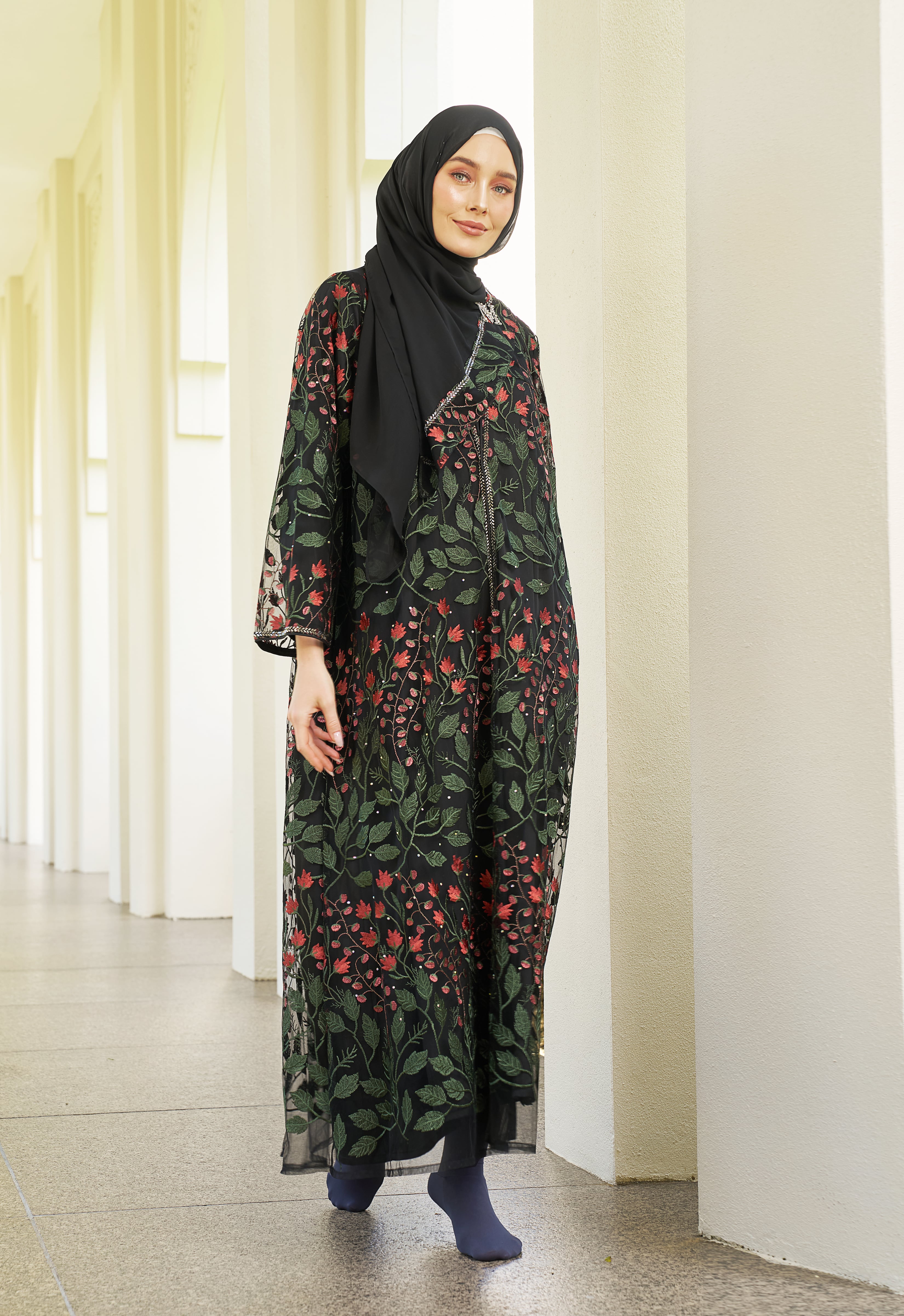 ZEHRAA LACEY LUXE ABAYA - BLACK