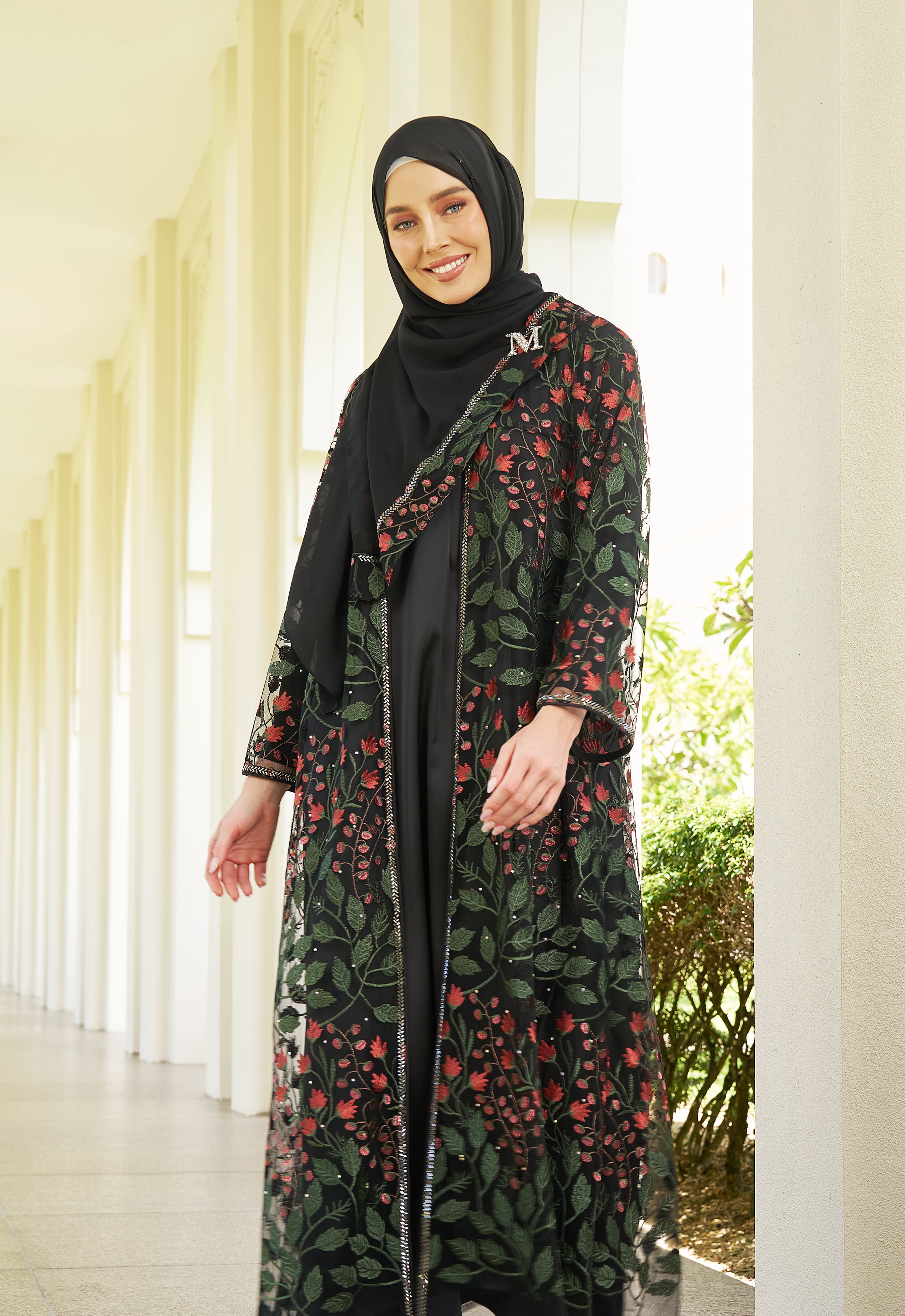 ZEHRAA LACEY LUXE ABAYA - BLACK