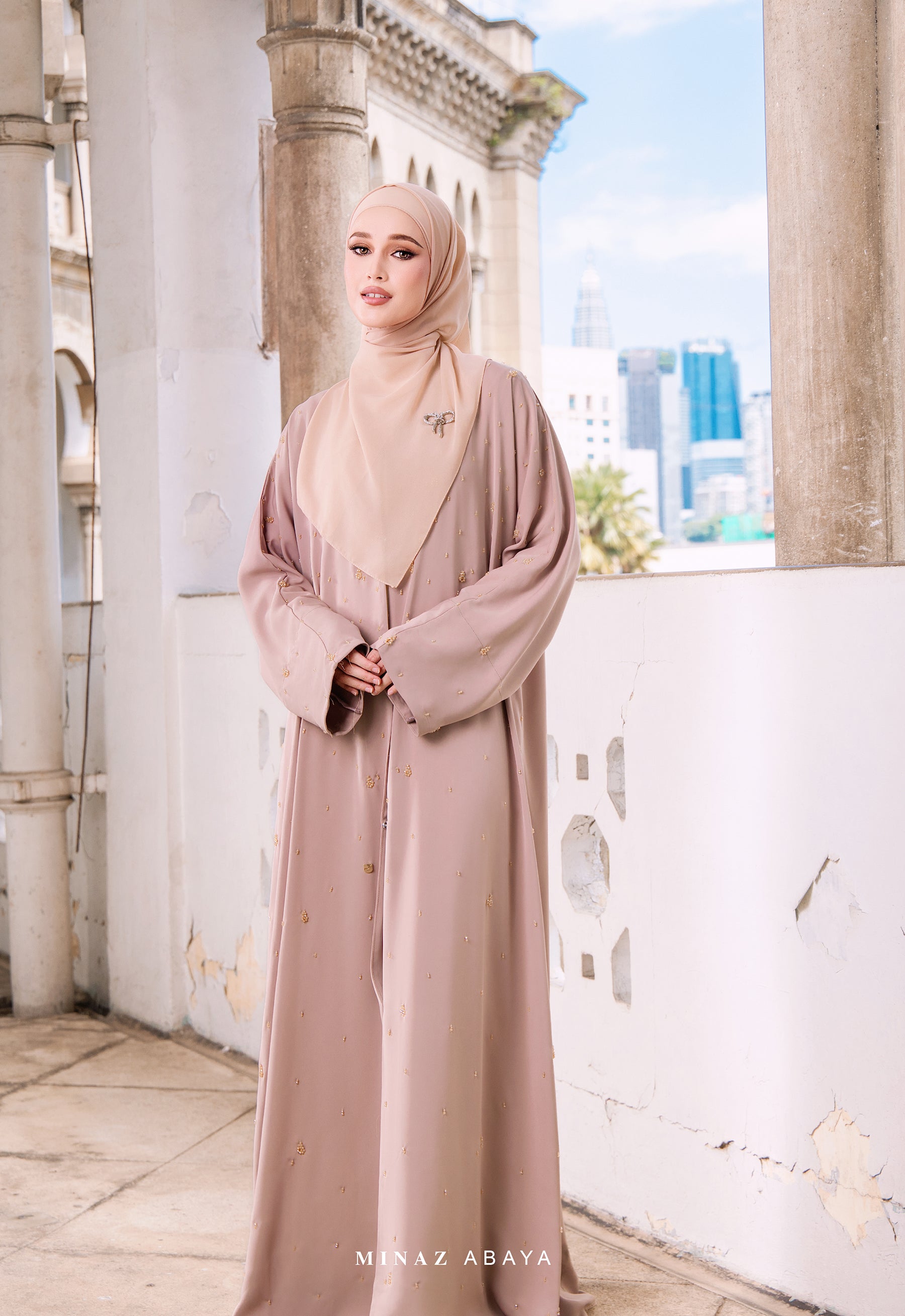 AMNA ABAYA - CHAMPAGNE