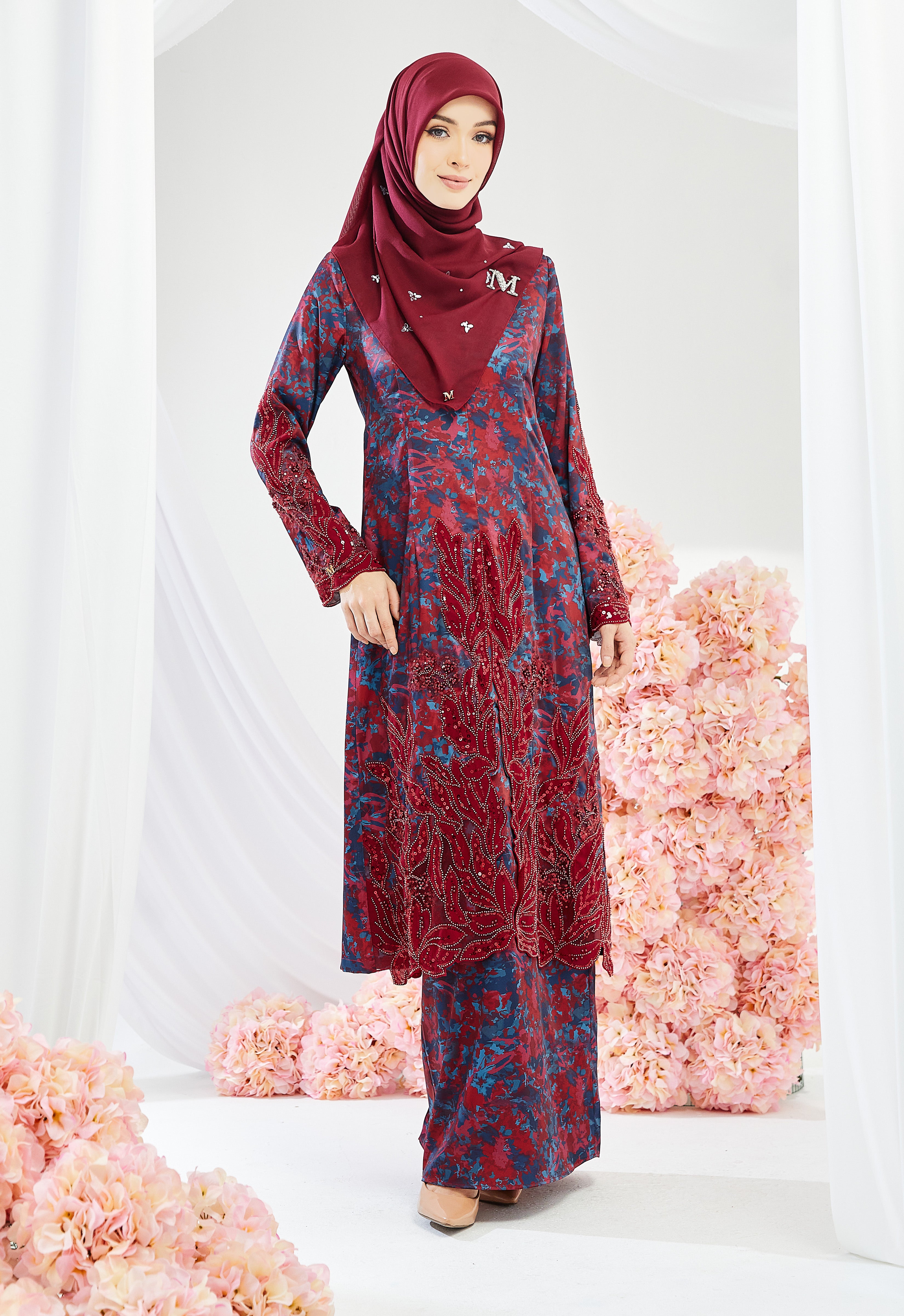 ANGGUN KEBAYA RIAW - MAROON