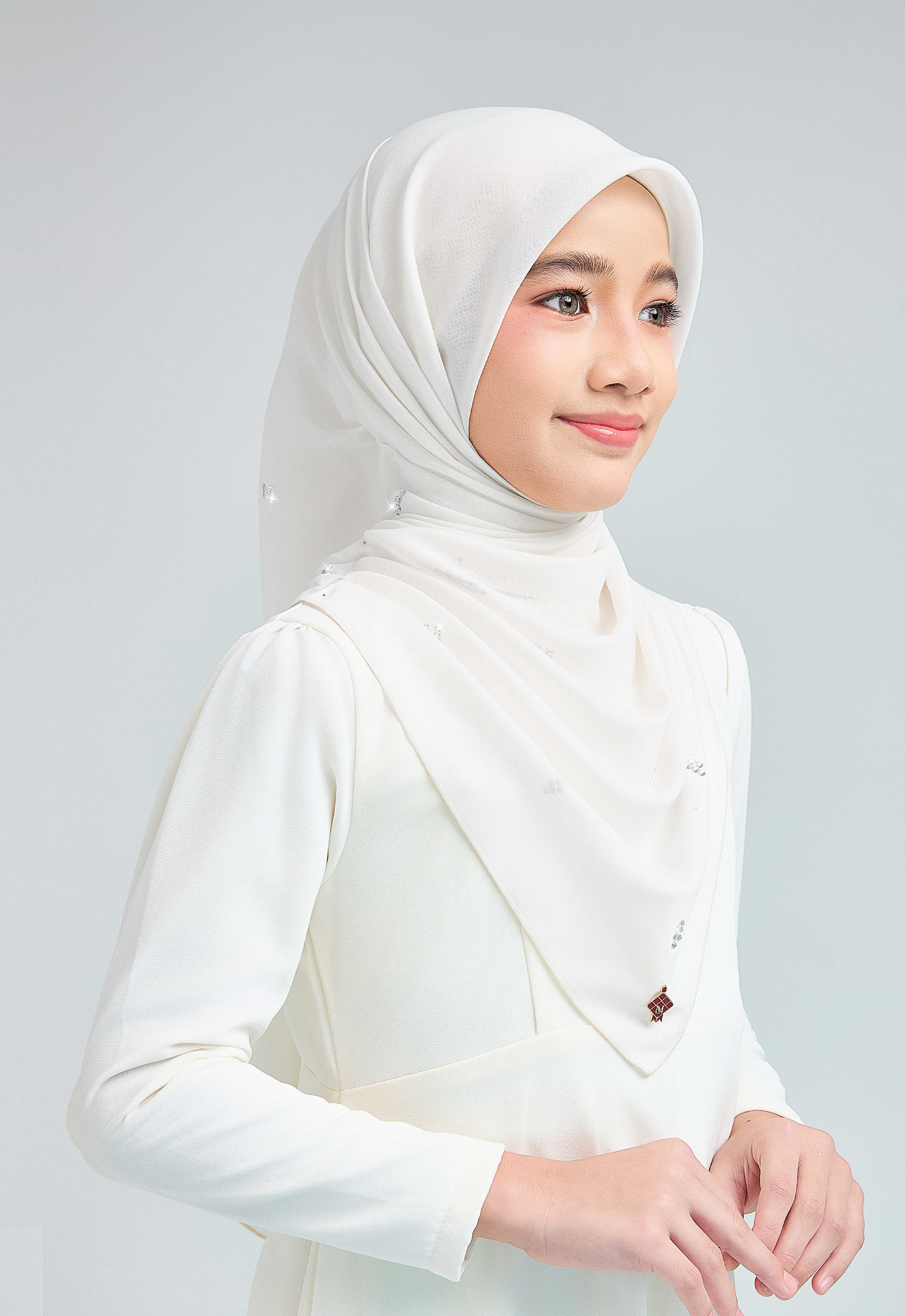 KIDS SETULUS RAYA PLAIN STONE - OFF WHITE