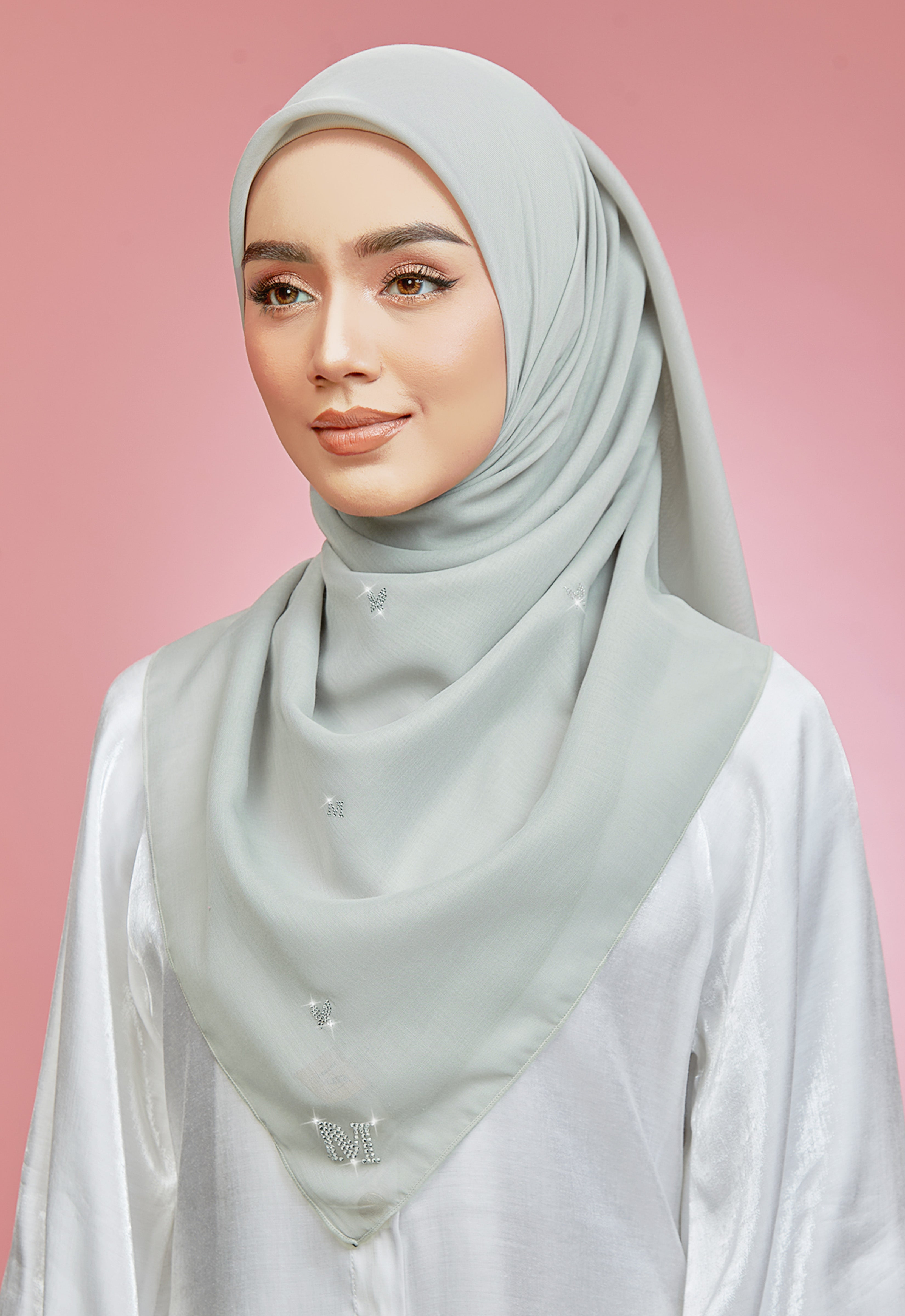 PLAIN BUTTERFLY STONE BAWAL - GRAY