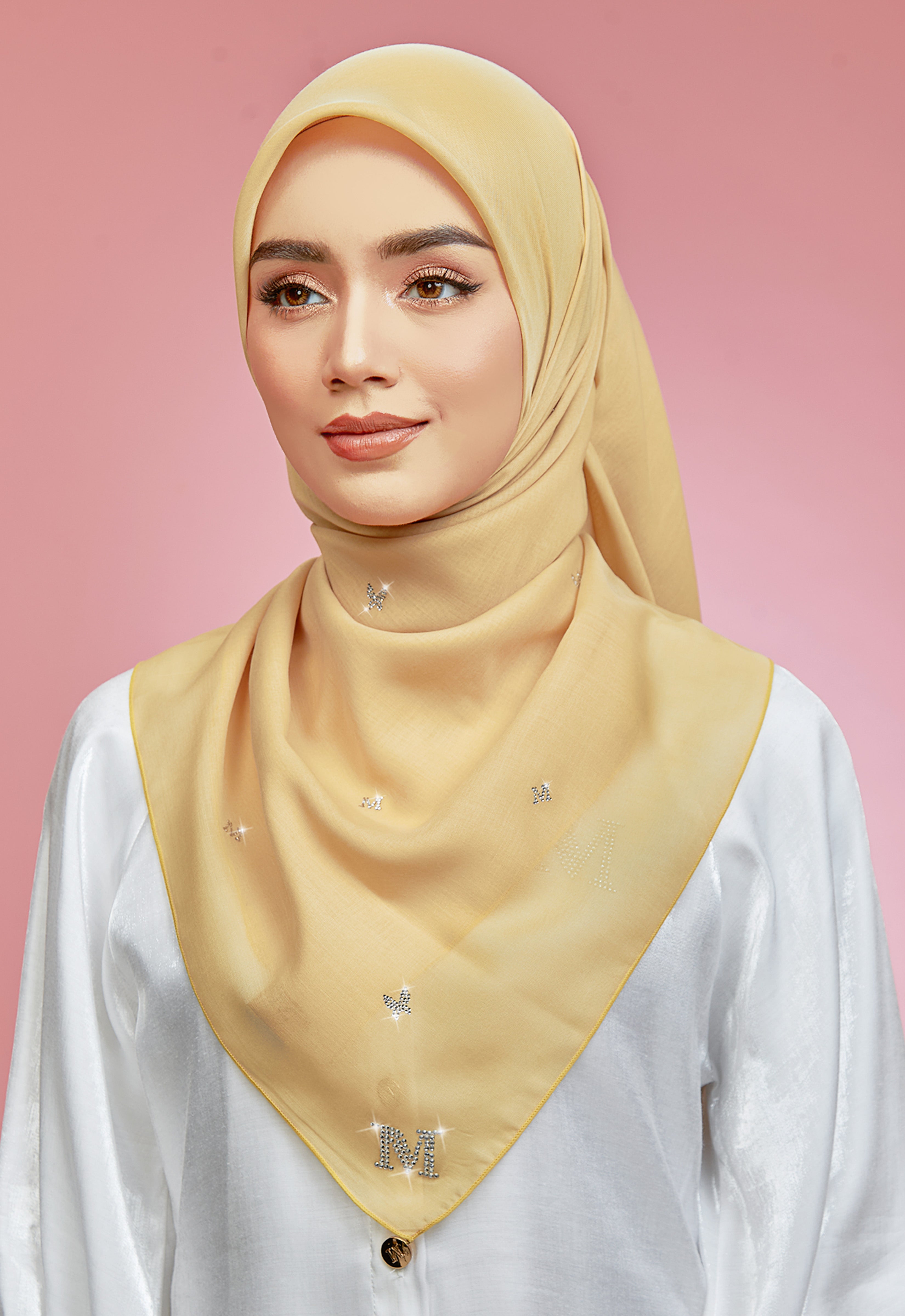 PLAIN BUTTERFLY STONE BAWAL - MUSTARD