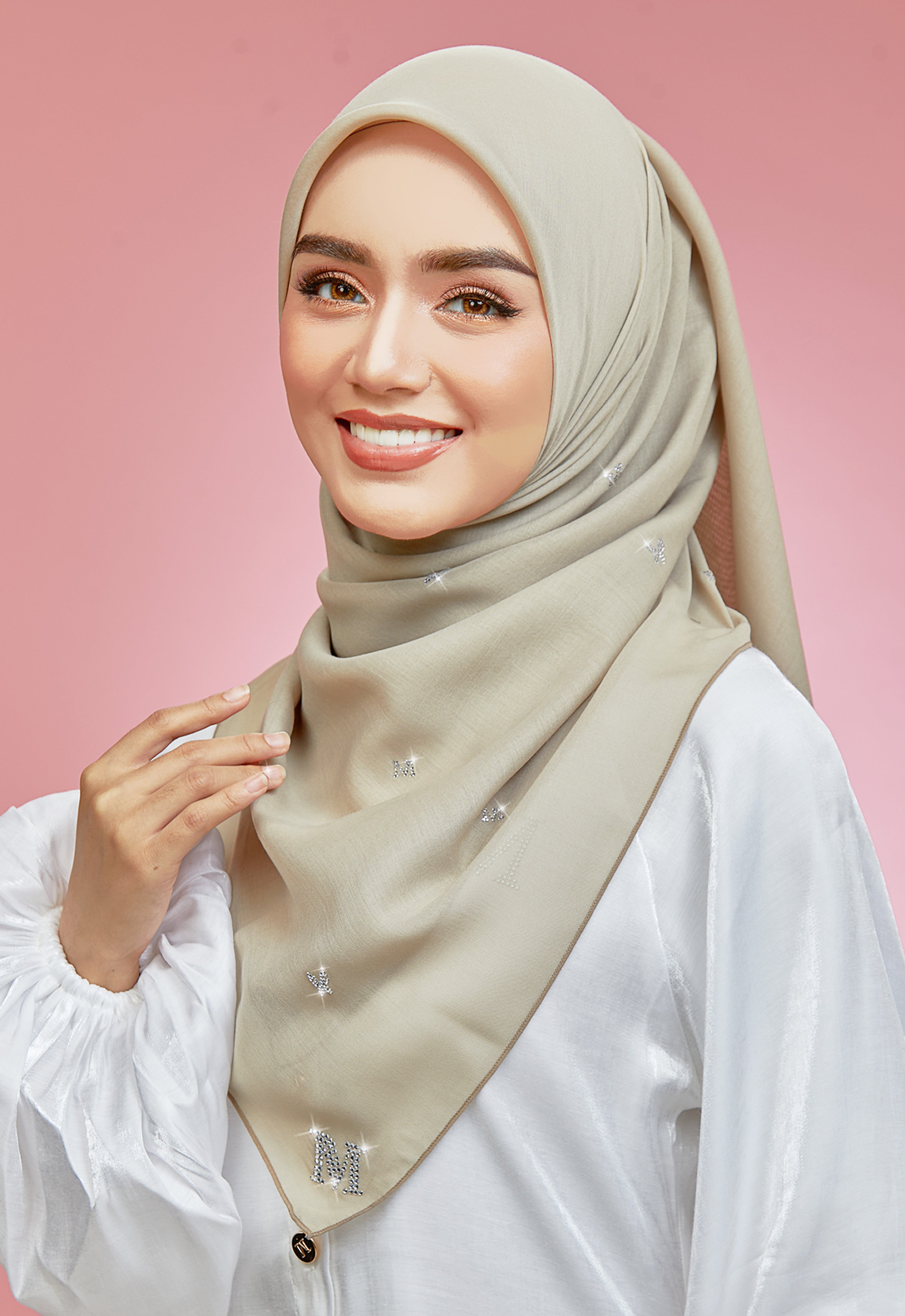 PLAIN BUTTERFLY STONE BAWAL - TAUPE