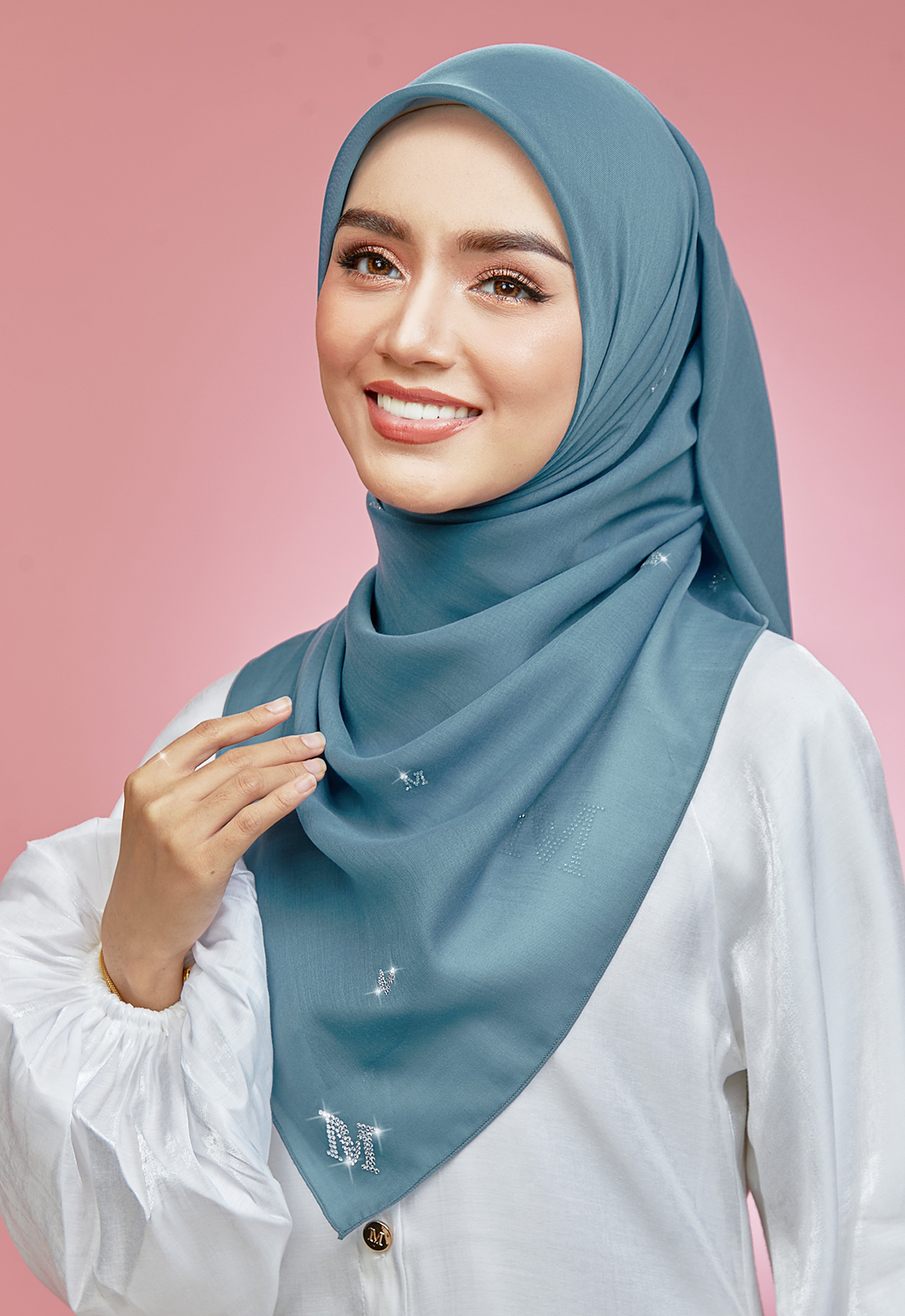 PLAIN BUTTERFLY STONE BAWAL - TURQUOISE BLUE