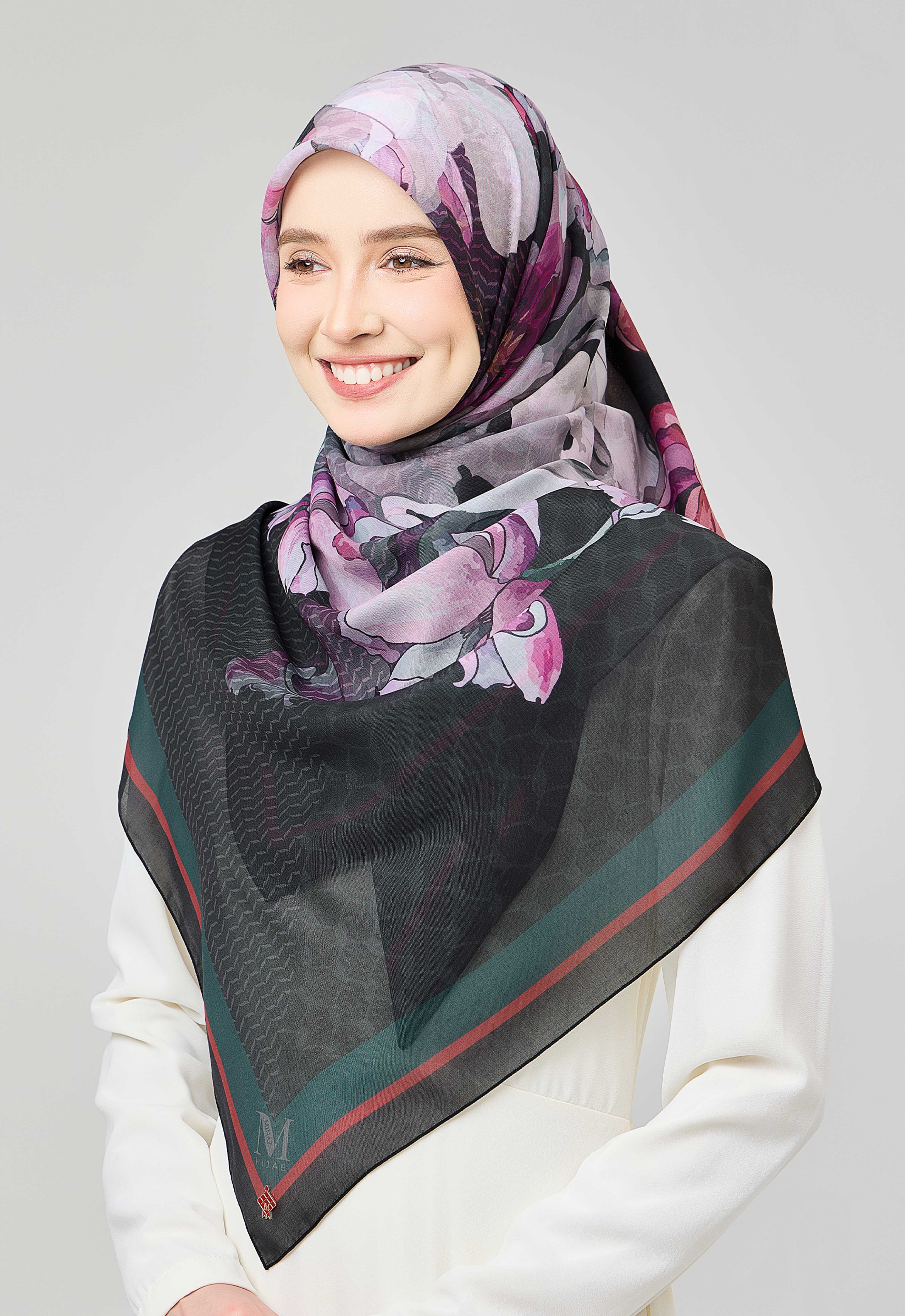 SERI - MIDNIGHT BLACK