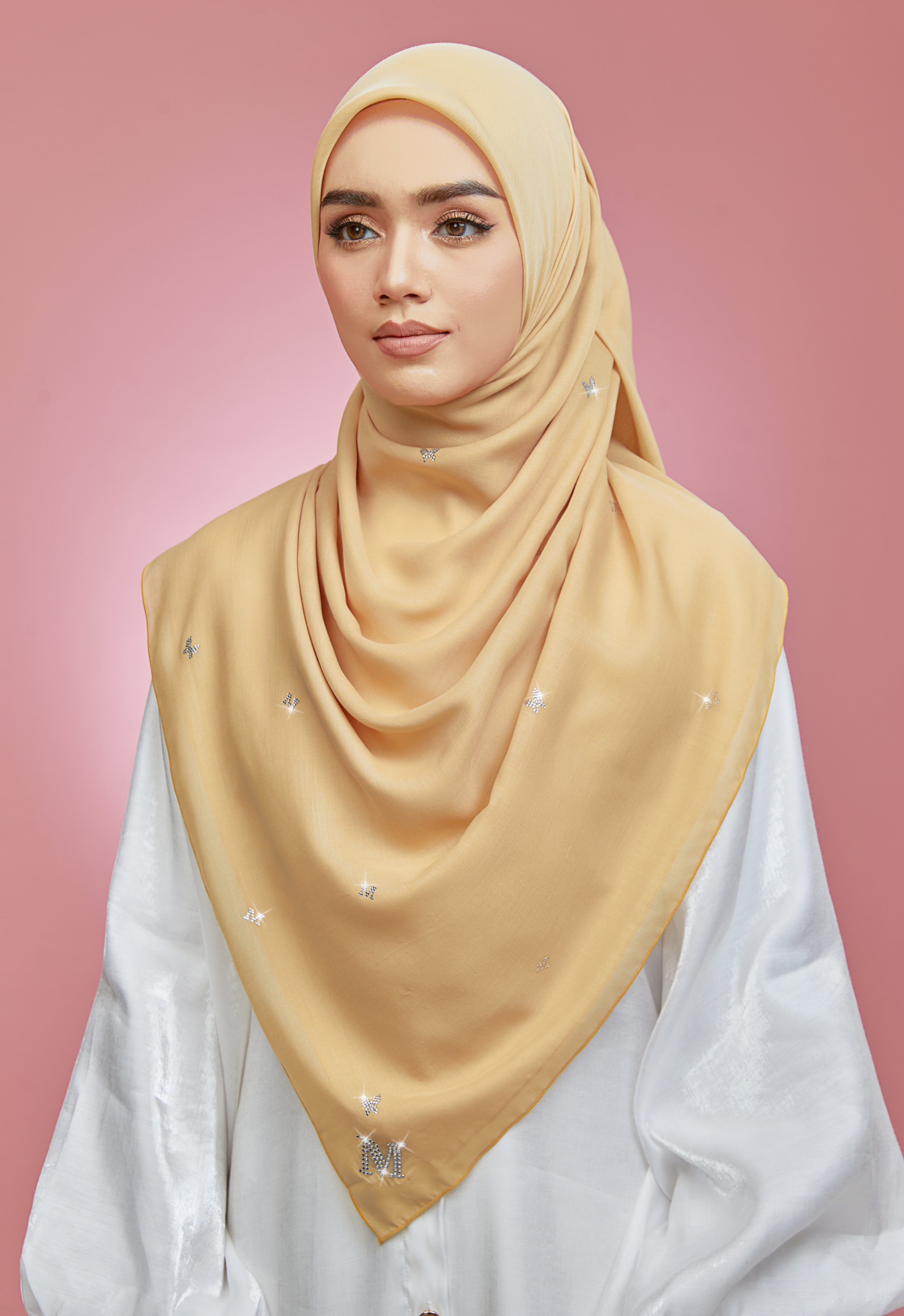 PLAIN BUTTERFLY STONE BAWAL - MUSTARD