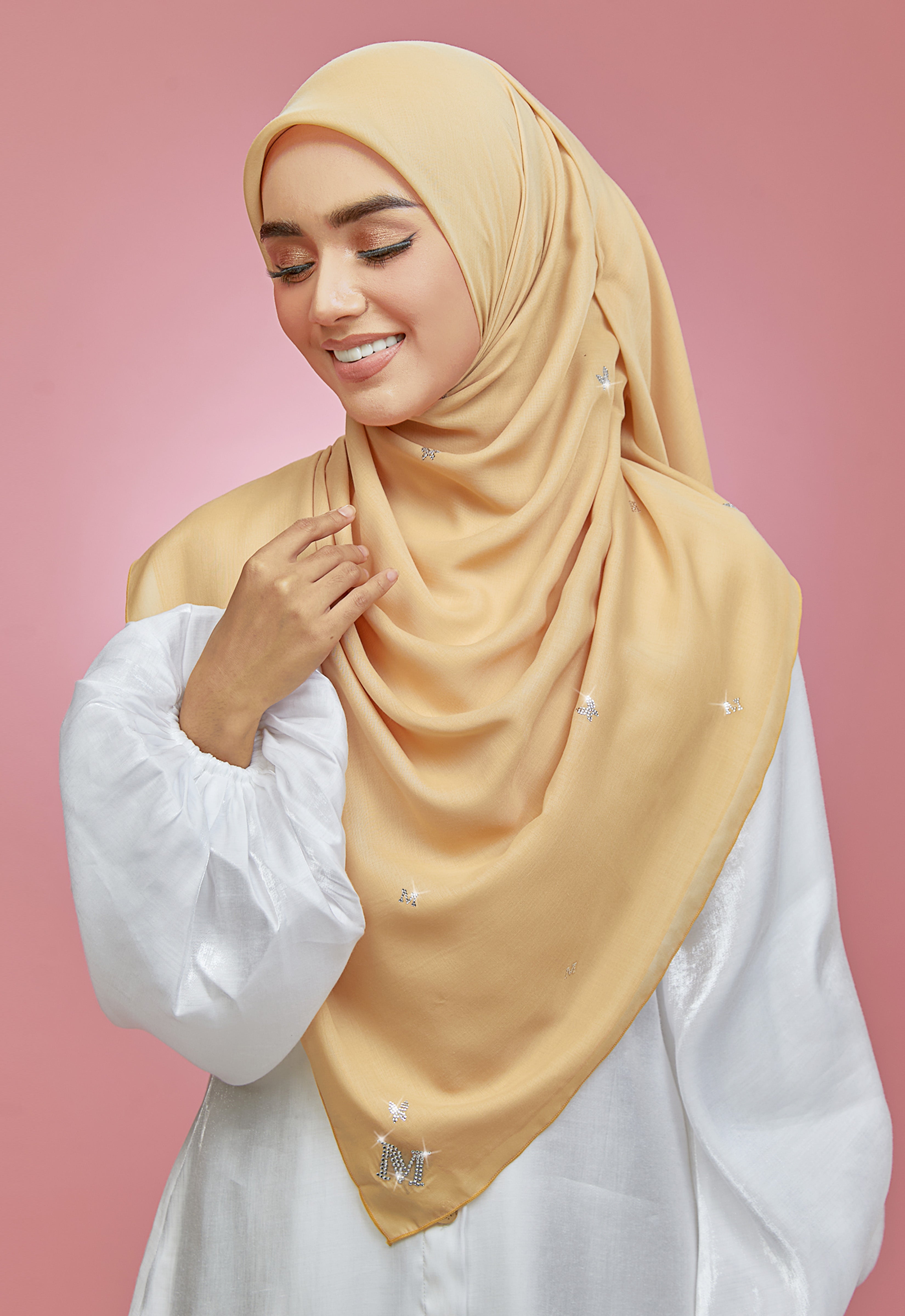 PLAIN BUTTERFLY STONE BAWAL - MUSTARD