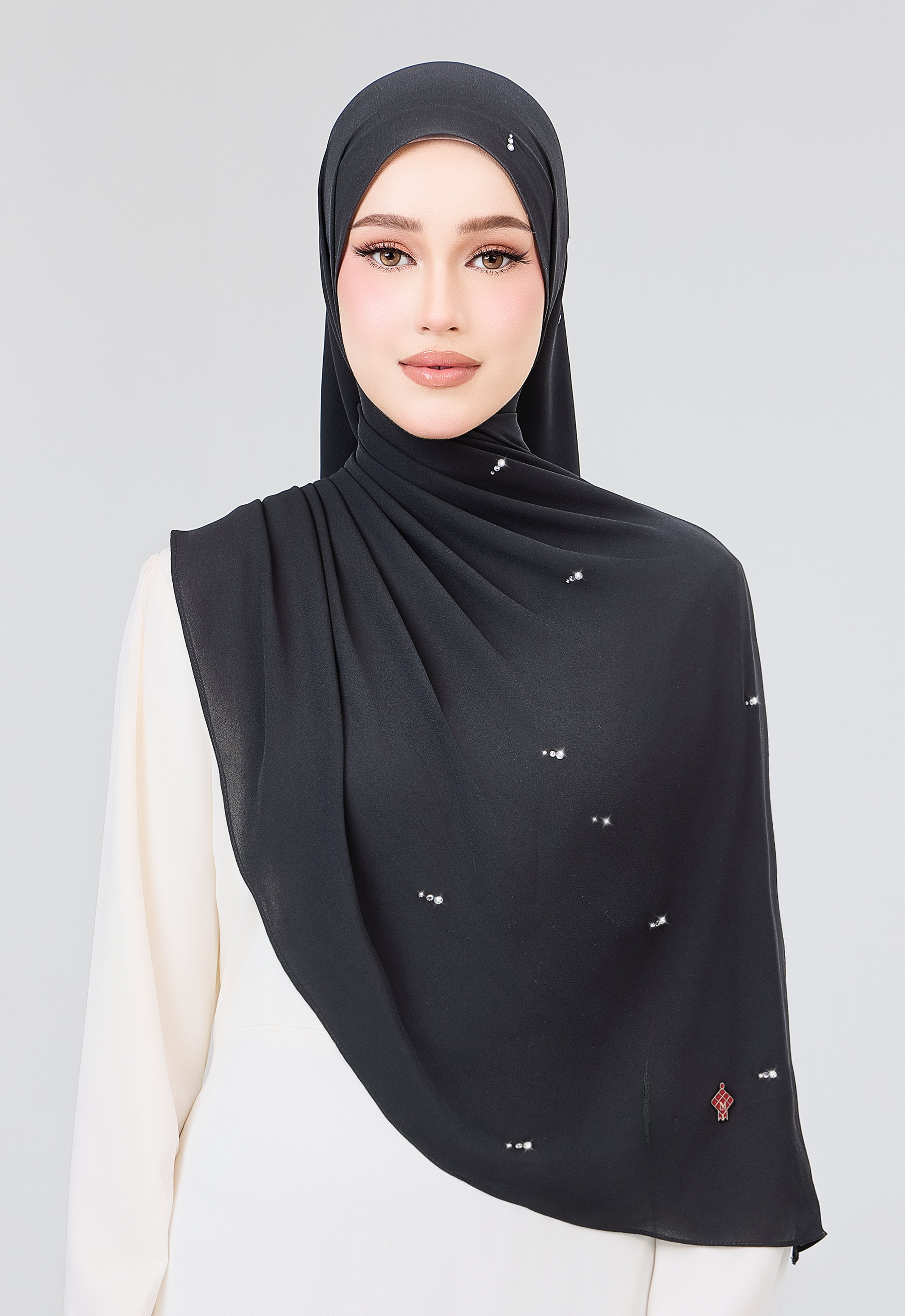 MINAZ HIJAB | SETULUS RAYA PLAIN STONE SHAWL - BLACK