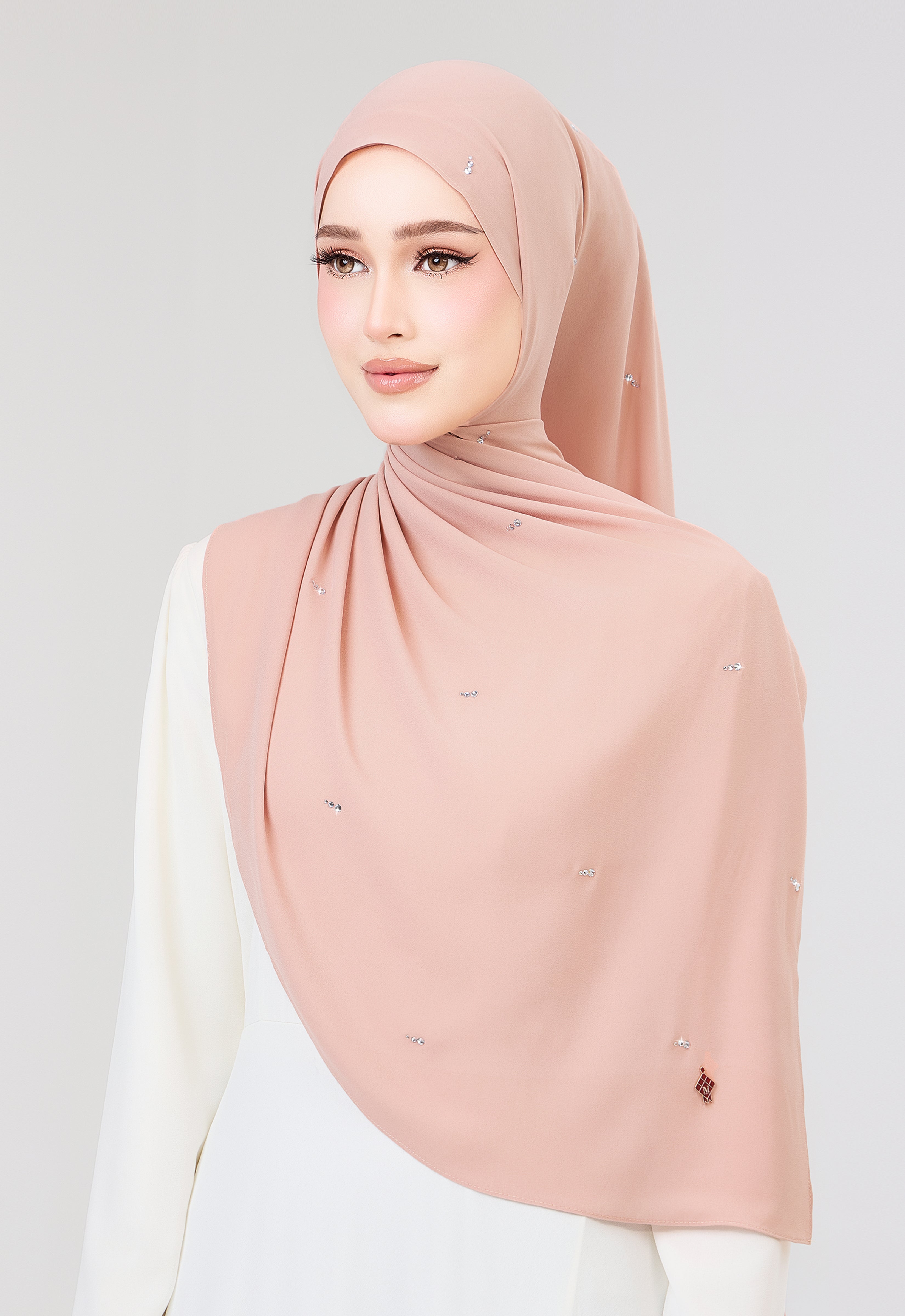 MINAZ HIJAB | SETULUS RAYA PLAIN STONE SHAWL - DUSTY PEACH