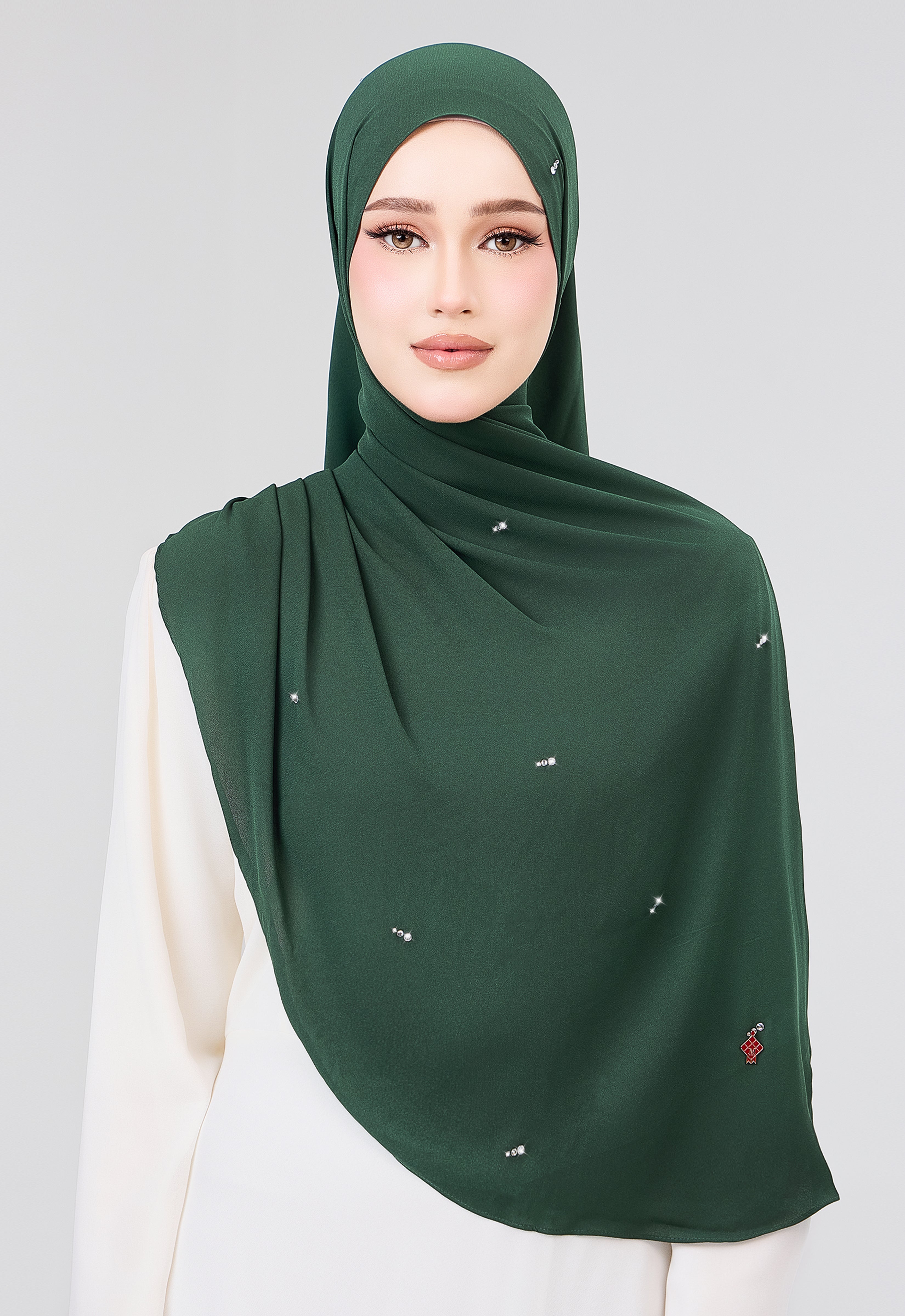 MINAZ HIJAB | SETULUS RAYA PLAIN STONE SHAWL - EMERALD GREEN