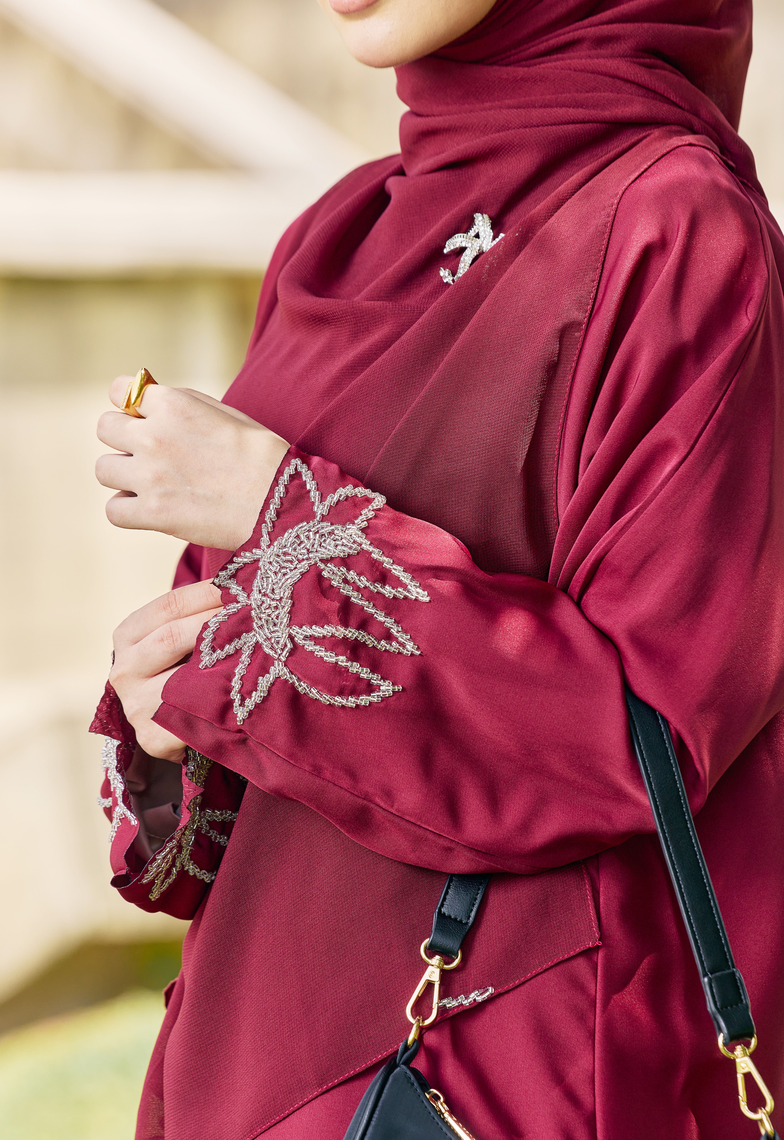ELARAA LUXE ABAYA - MAROON