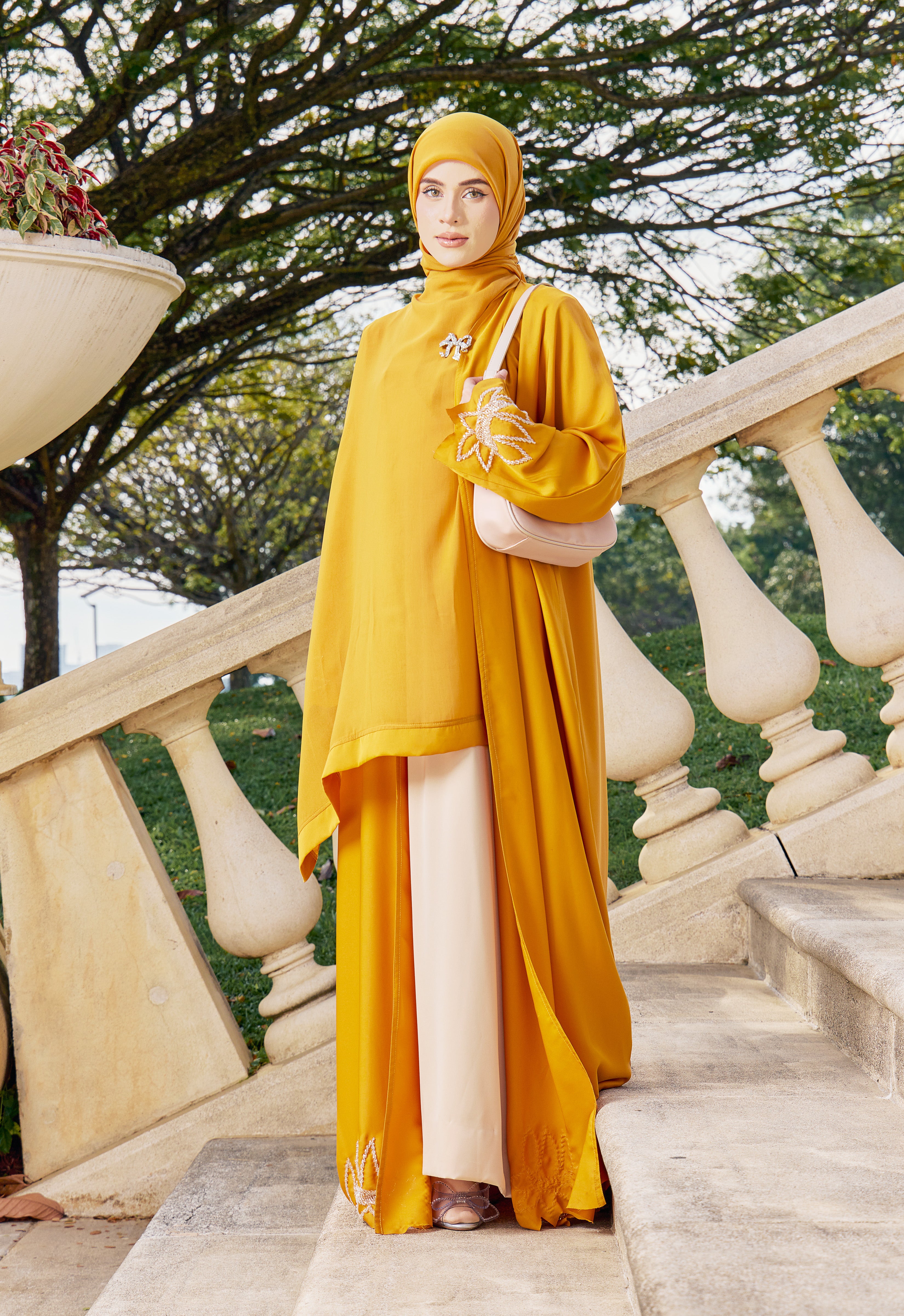 ELARAA LUXE ABAYA - MUSTARD