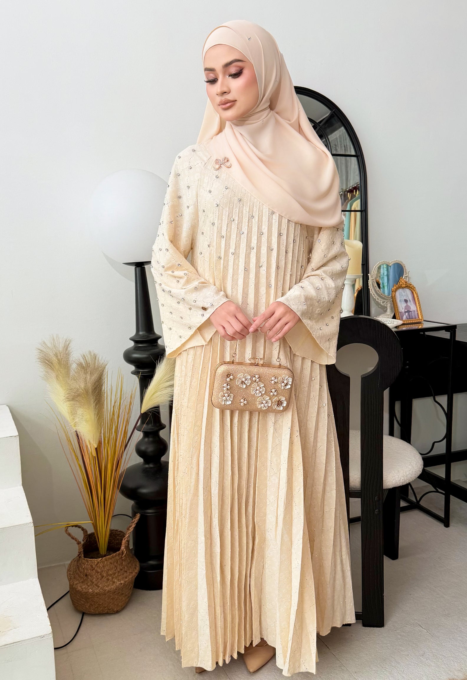 ALEEYA JALABIYA PLEATED PLAIN - BEIGE