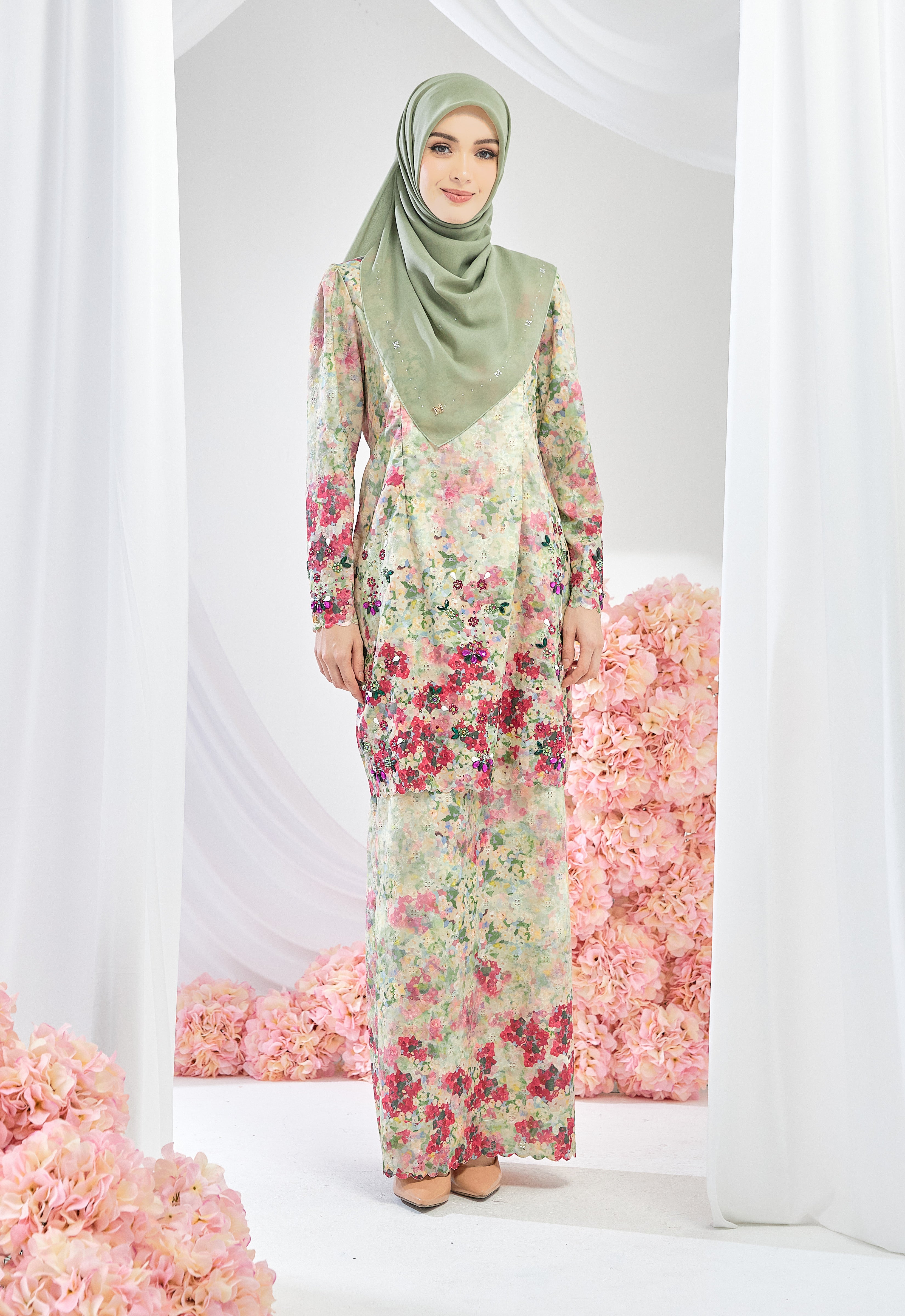 JOANNA DAISY KURUNG - GREEN