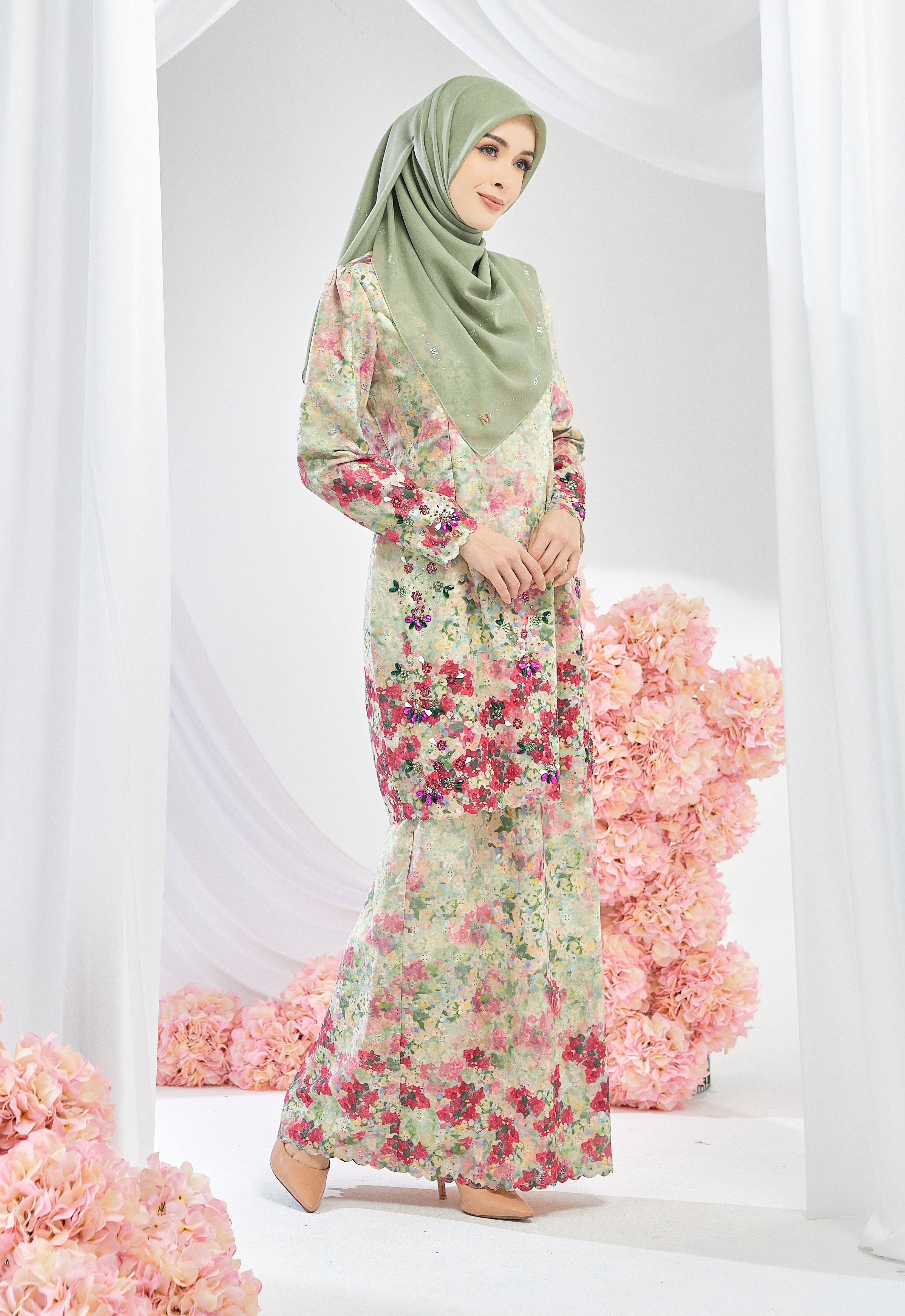 JOANNA DAISY KURUNG - GREEN