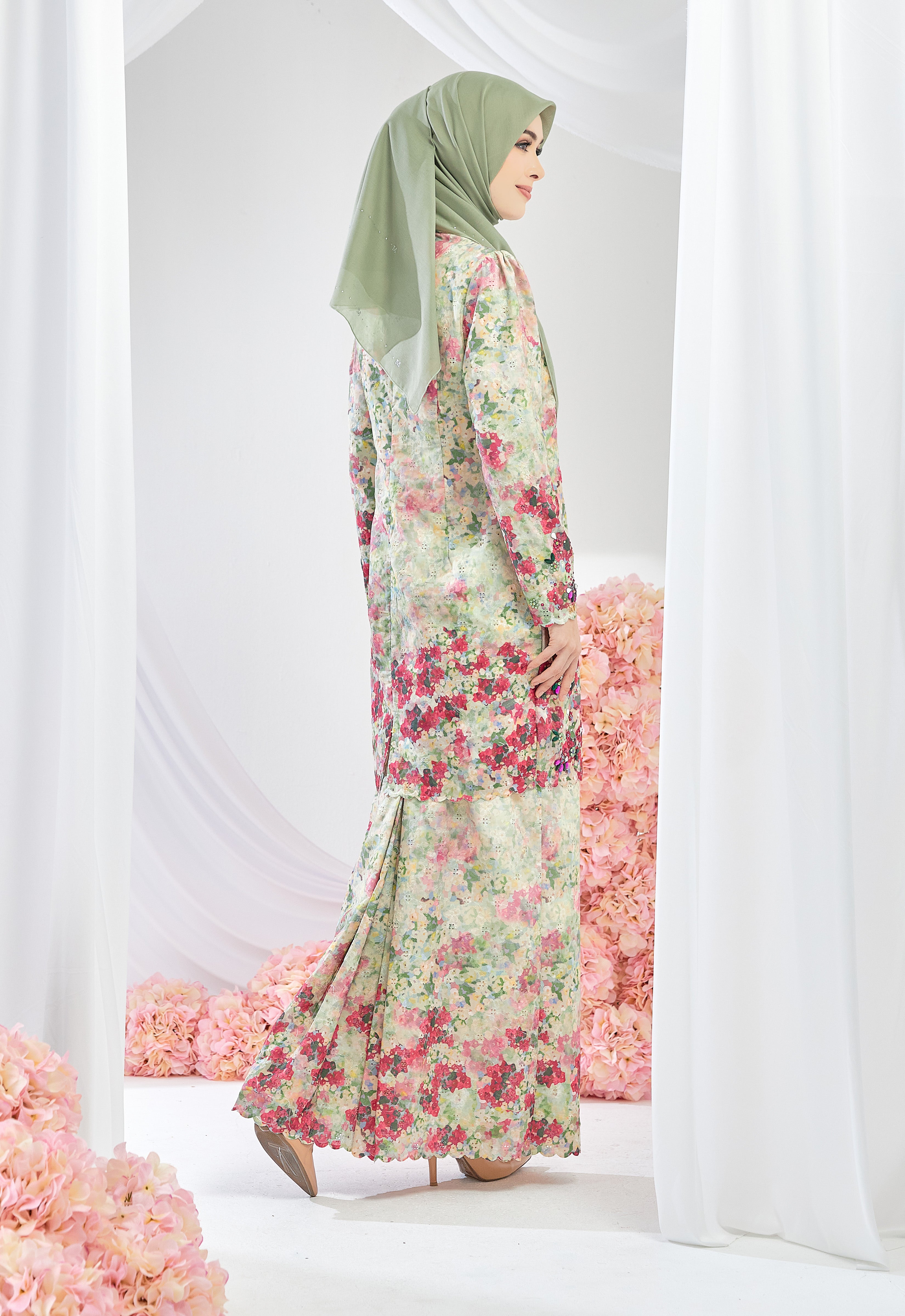 JOANNA DAISY KURUNG - GREEN