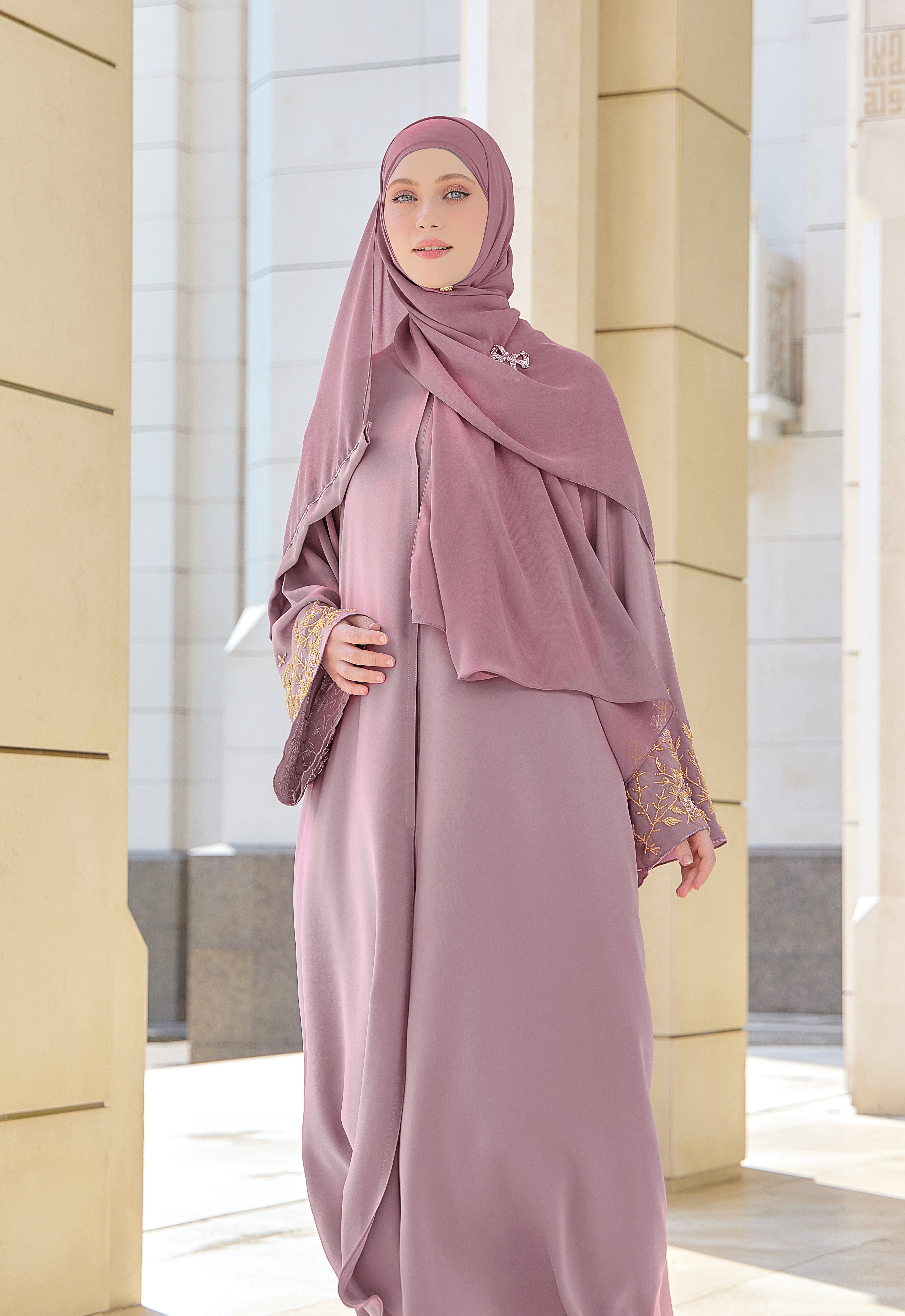 KHATREENA ABAYA - DUSTY PINK