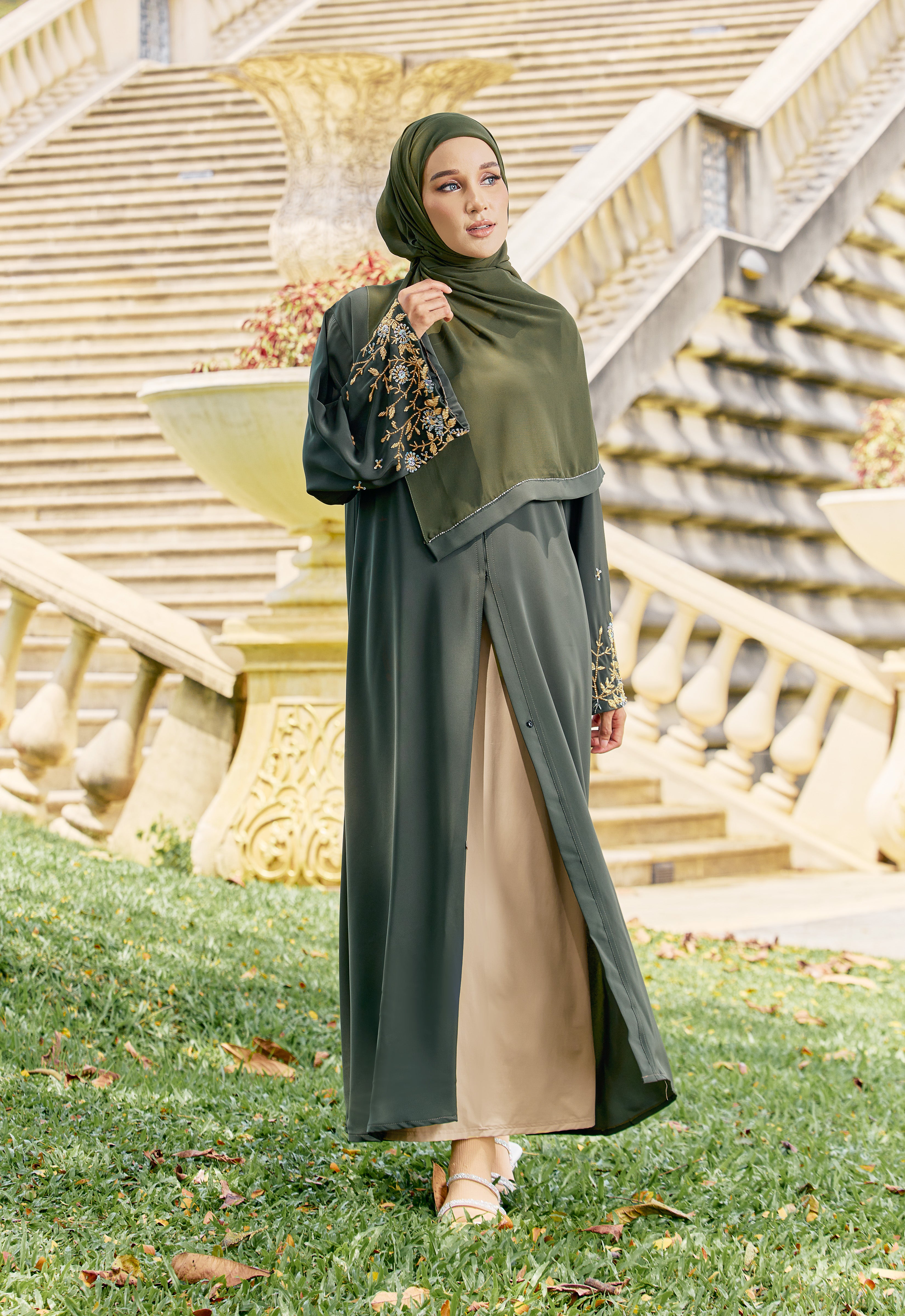 KHATREENA ABAYA - GREEN