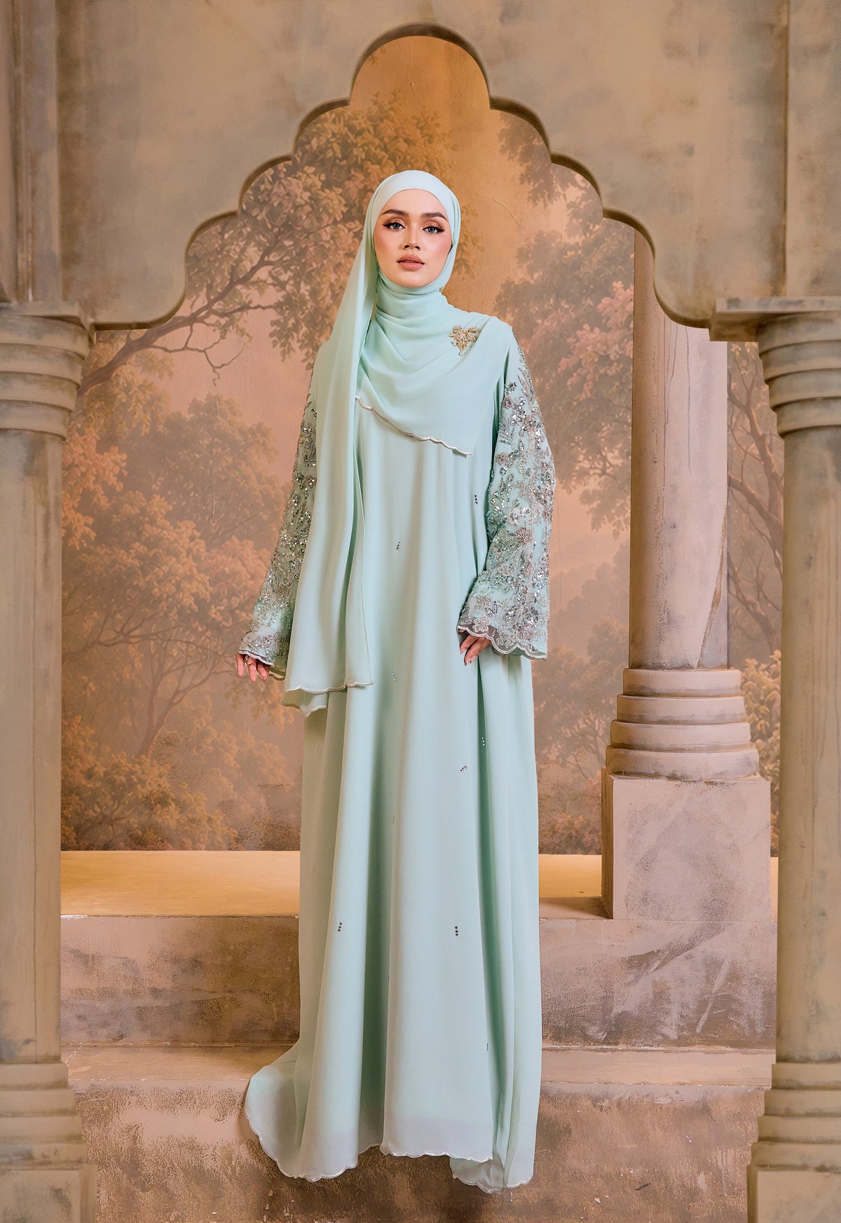 SUPER LUXE SERIES |MANOHARA JOOBAH - TIFFANY