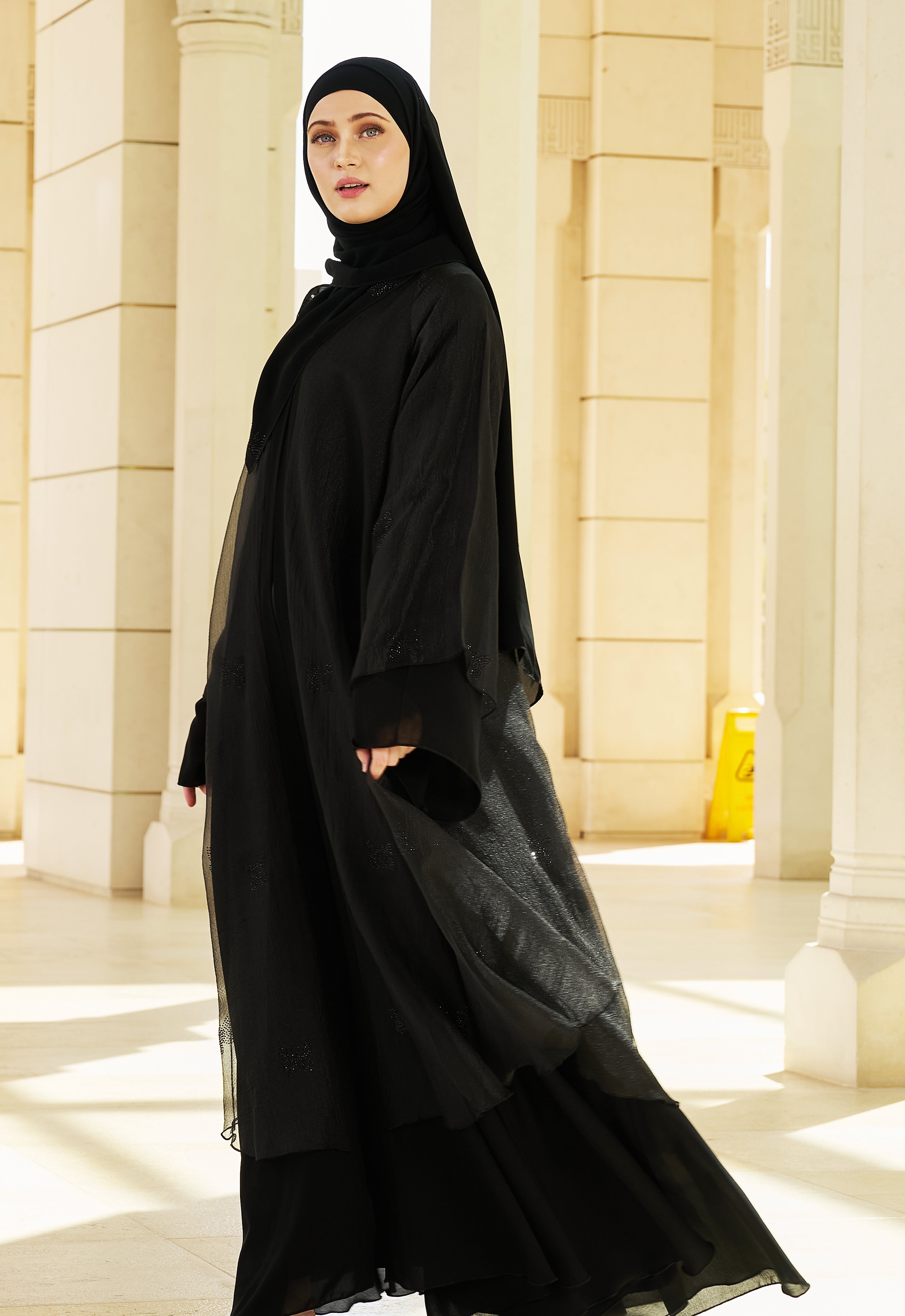 NAYLA CLASSIC ABAYA - BLACK