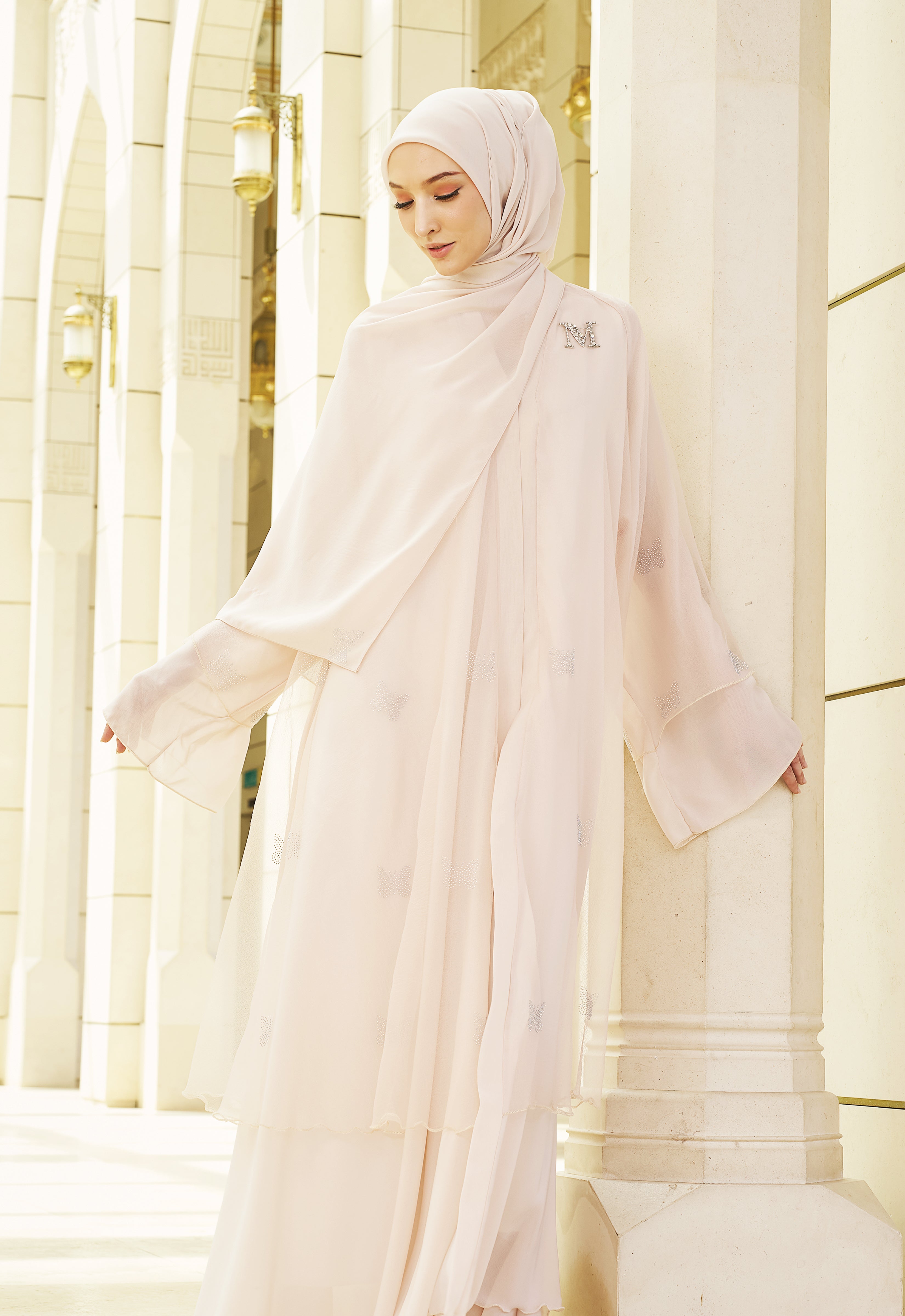 NAYLA CLASSIC ABAYA - CHAMPAGNE