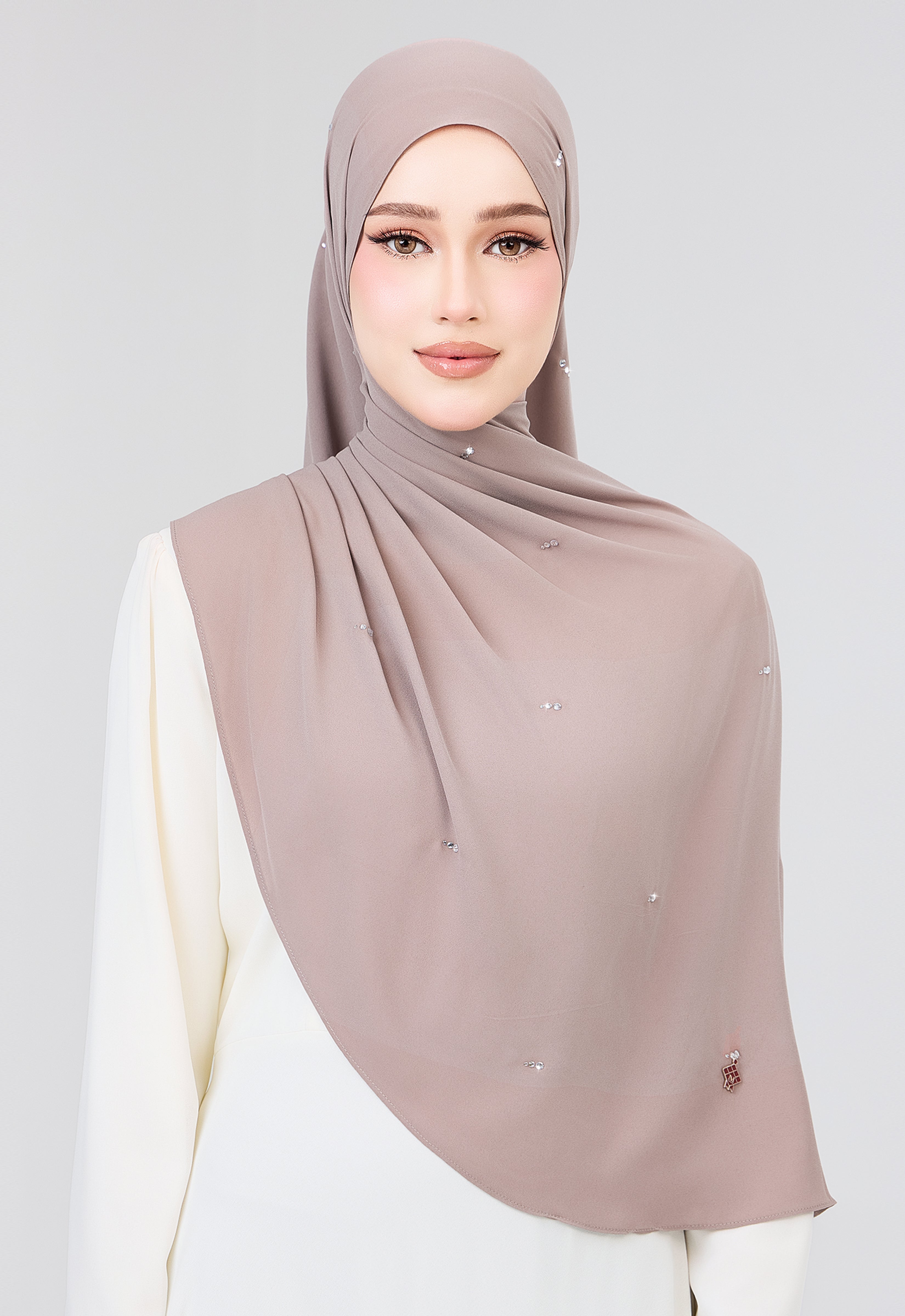MINAZ HIJAB | SETULUS RAYA PLAIN STONE SHAWL - PALE BROWN