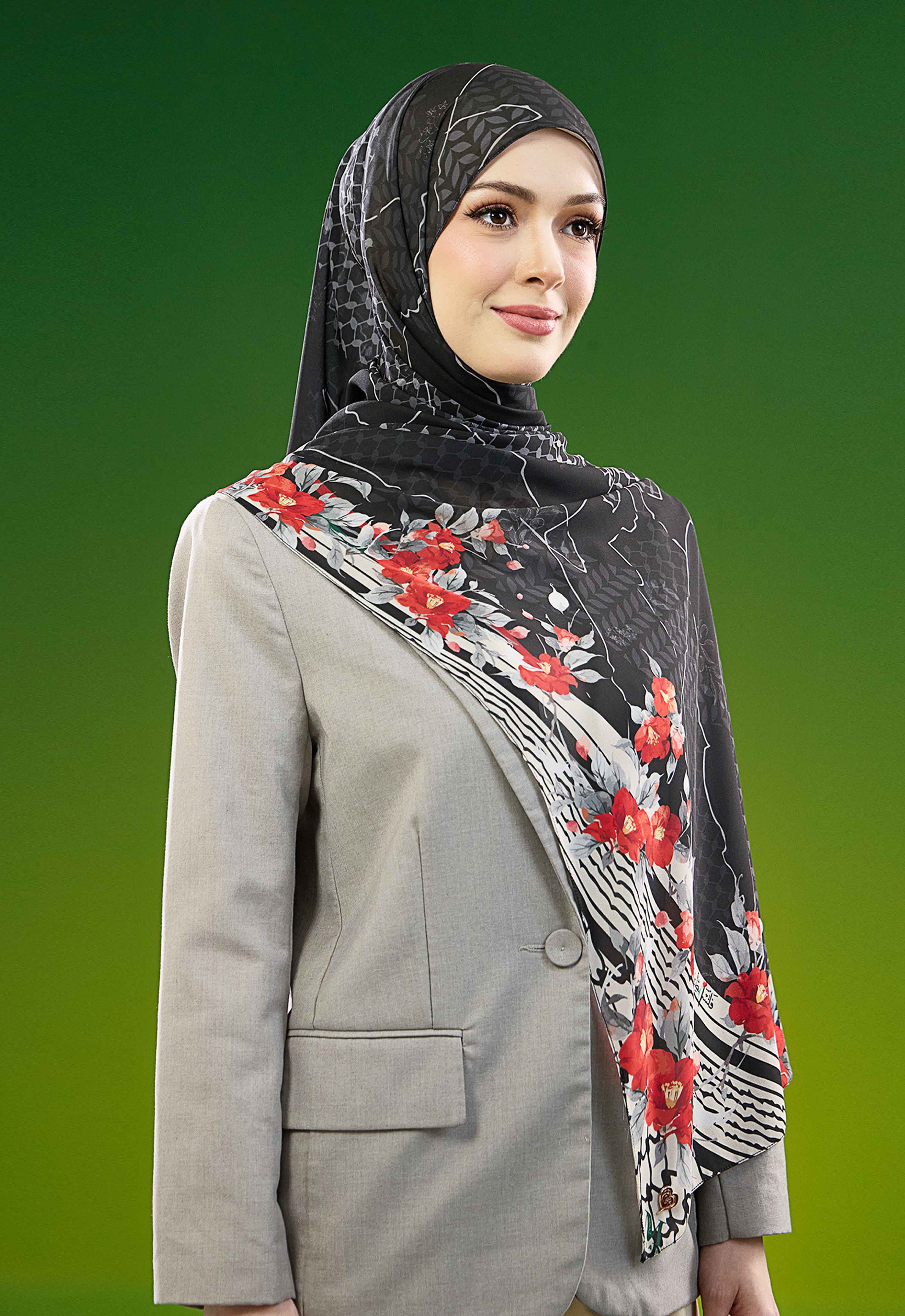 FREE PALESTINE SHAWL - PALESTINE BLOOM BLACK