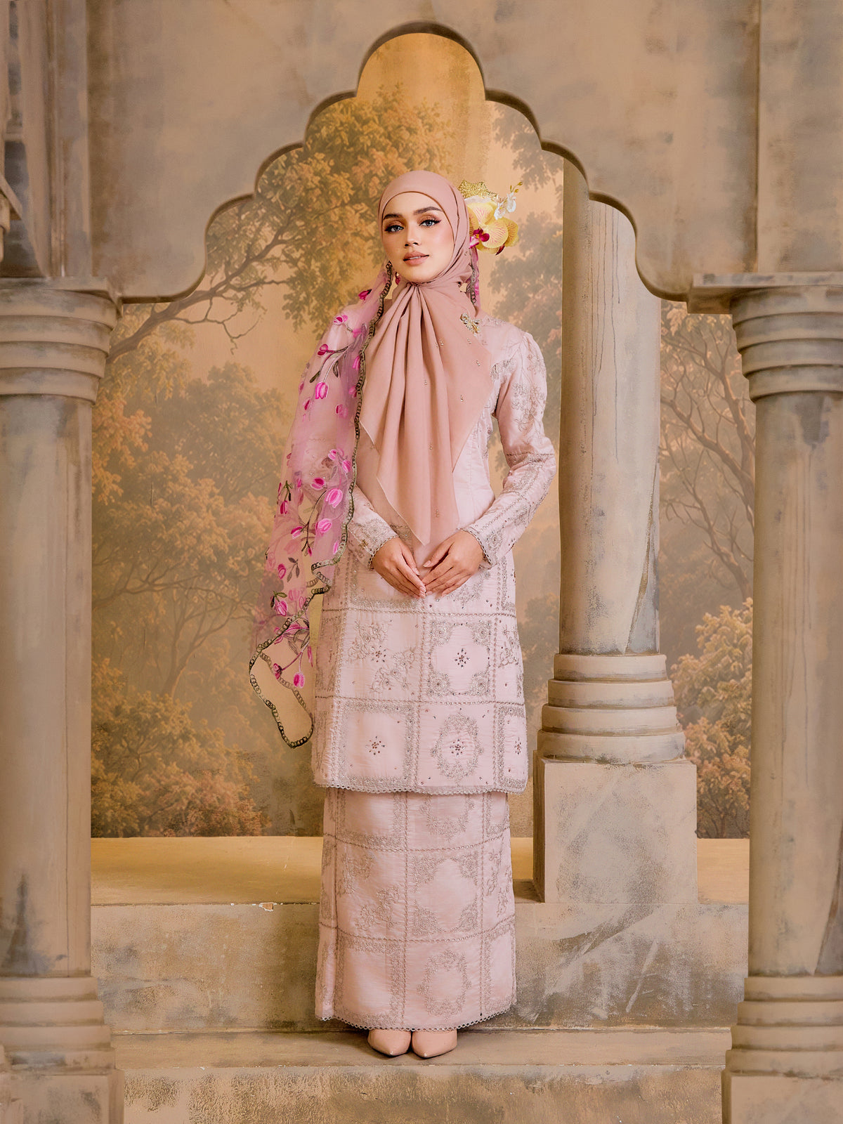 LUXE SERIES | SURI KURUNG MODERN  - PASTEL PINK