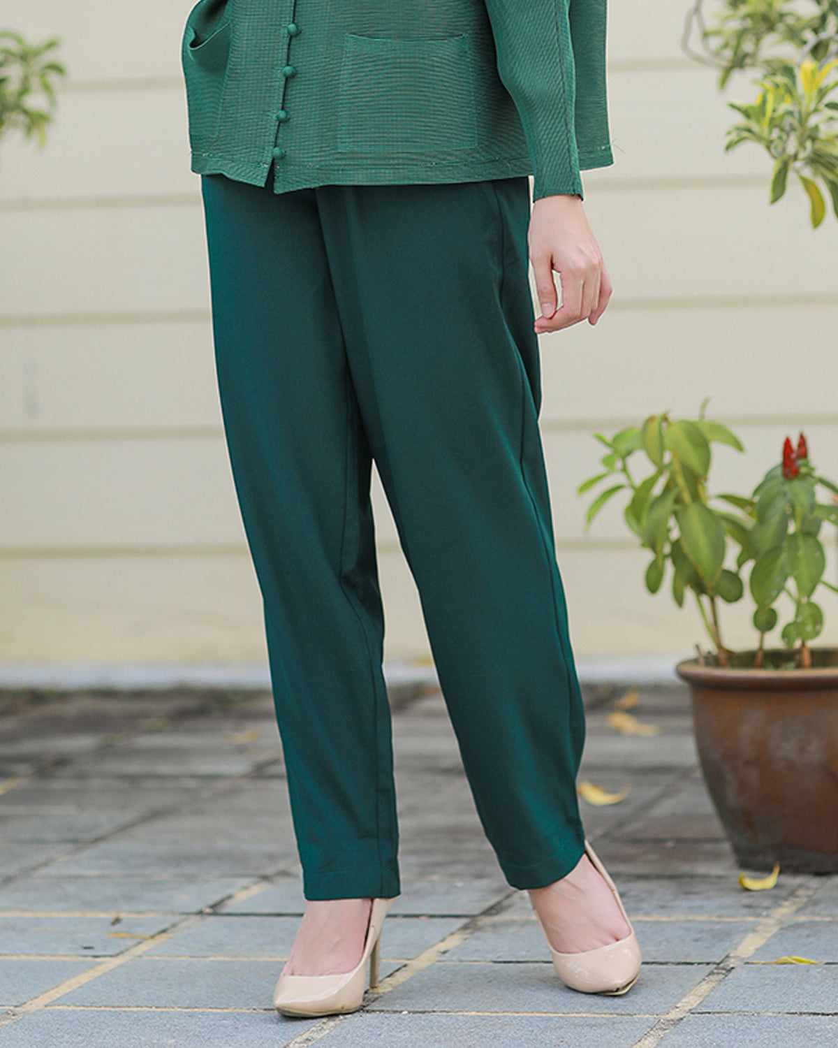 TAPERED PANTS - EMERALD GREEN