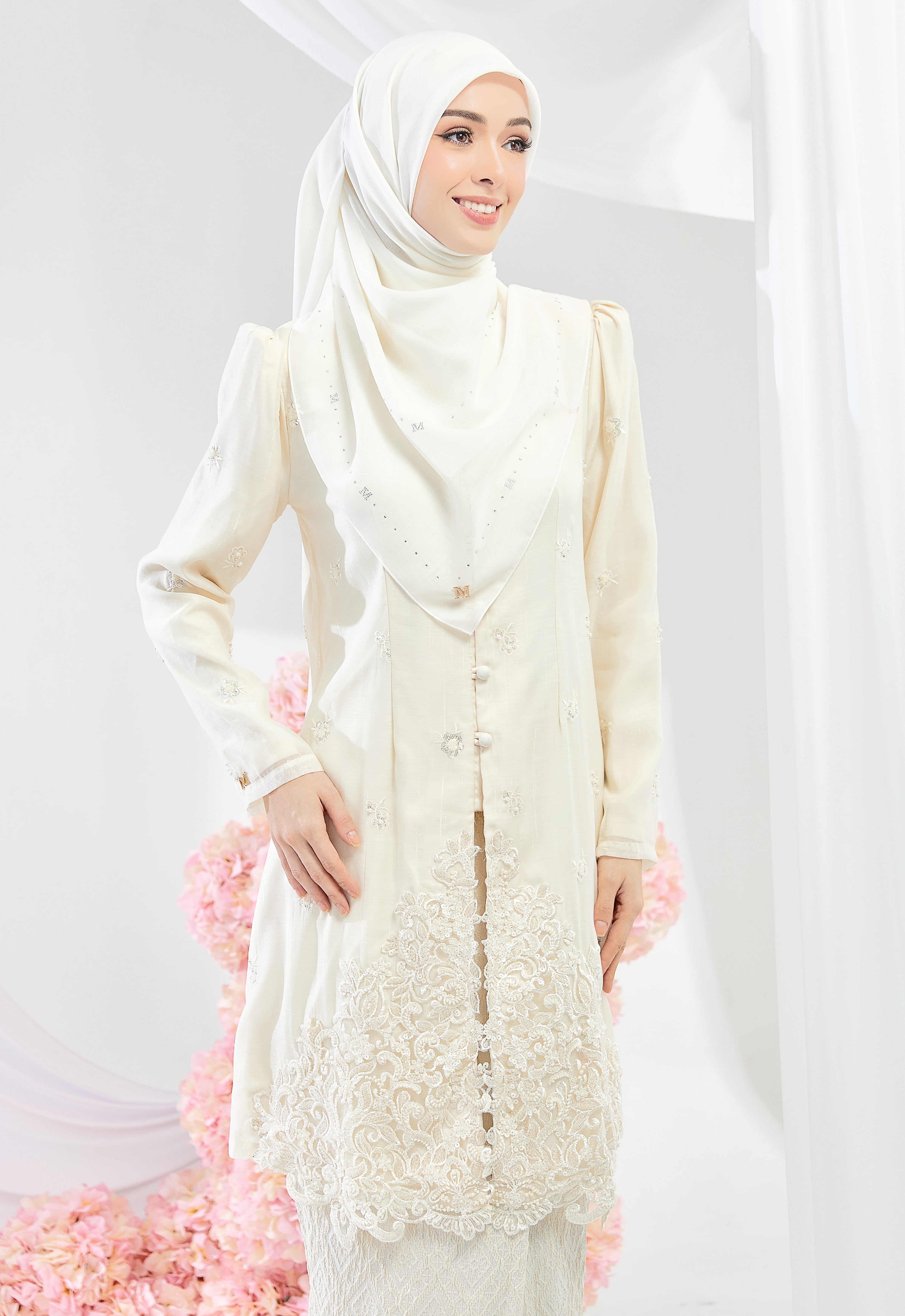 TENGKU AMINAH KEBAYA SONGKET - CREAM