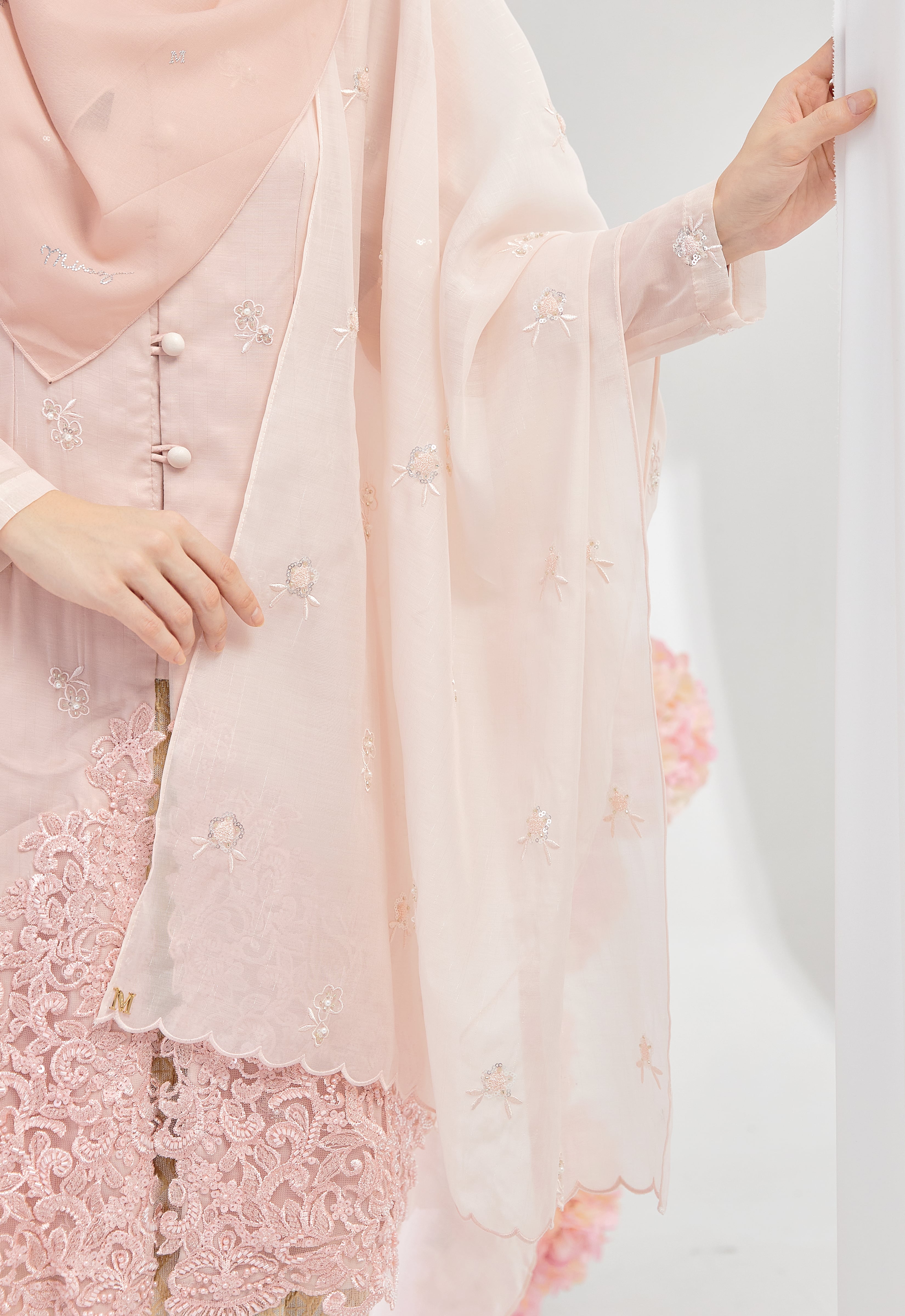 TENGKU AMINAH KEBAYA SONGKET - SOFT PINK