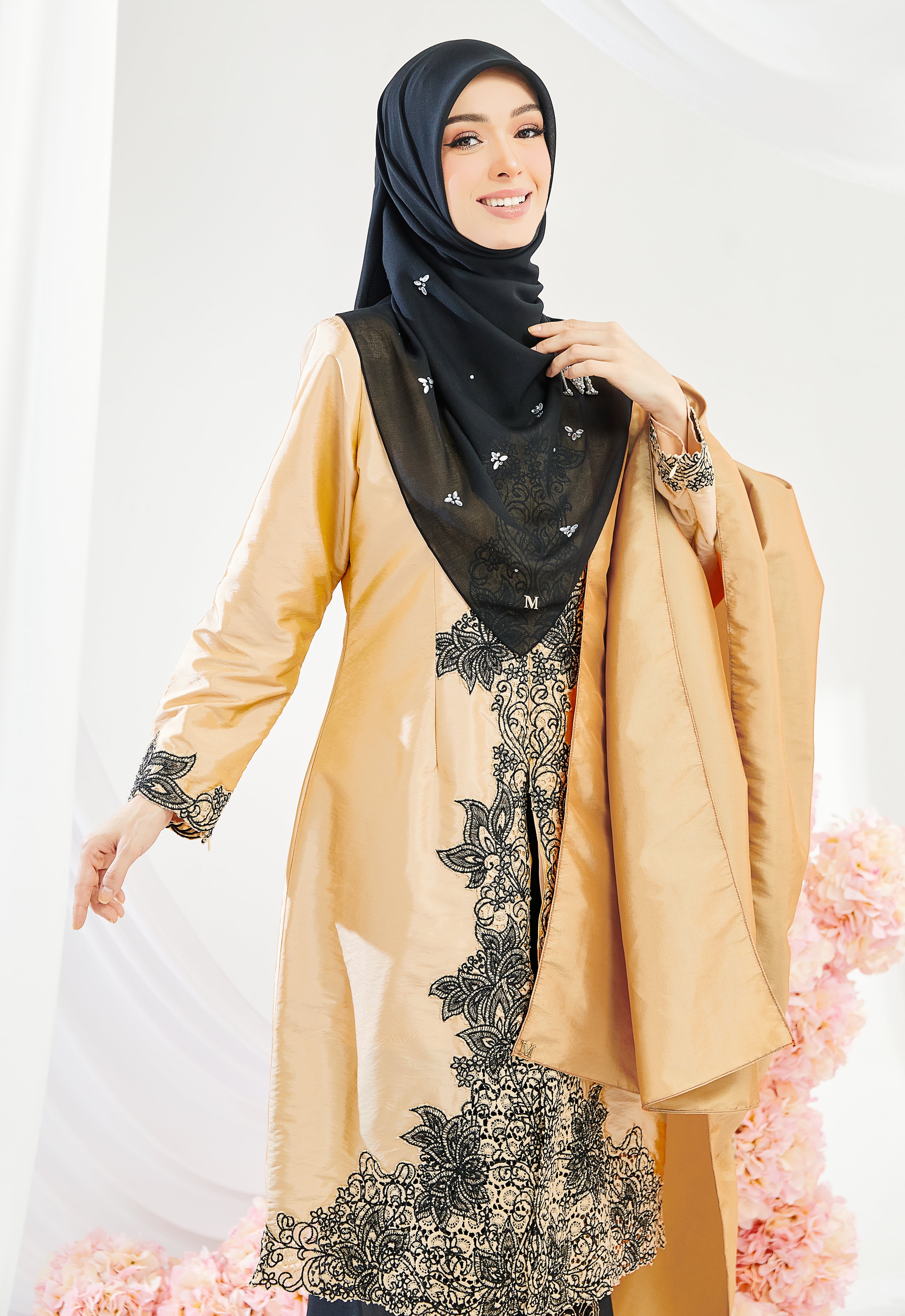 KIDS TENGKU AZURA KEBAYA RIAW - GOLD BLACK