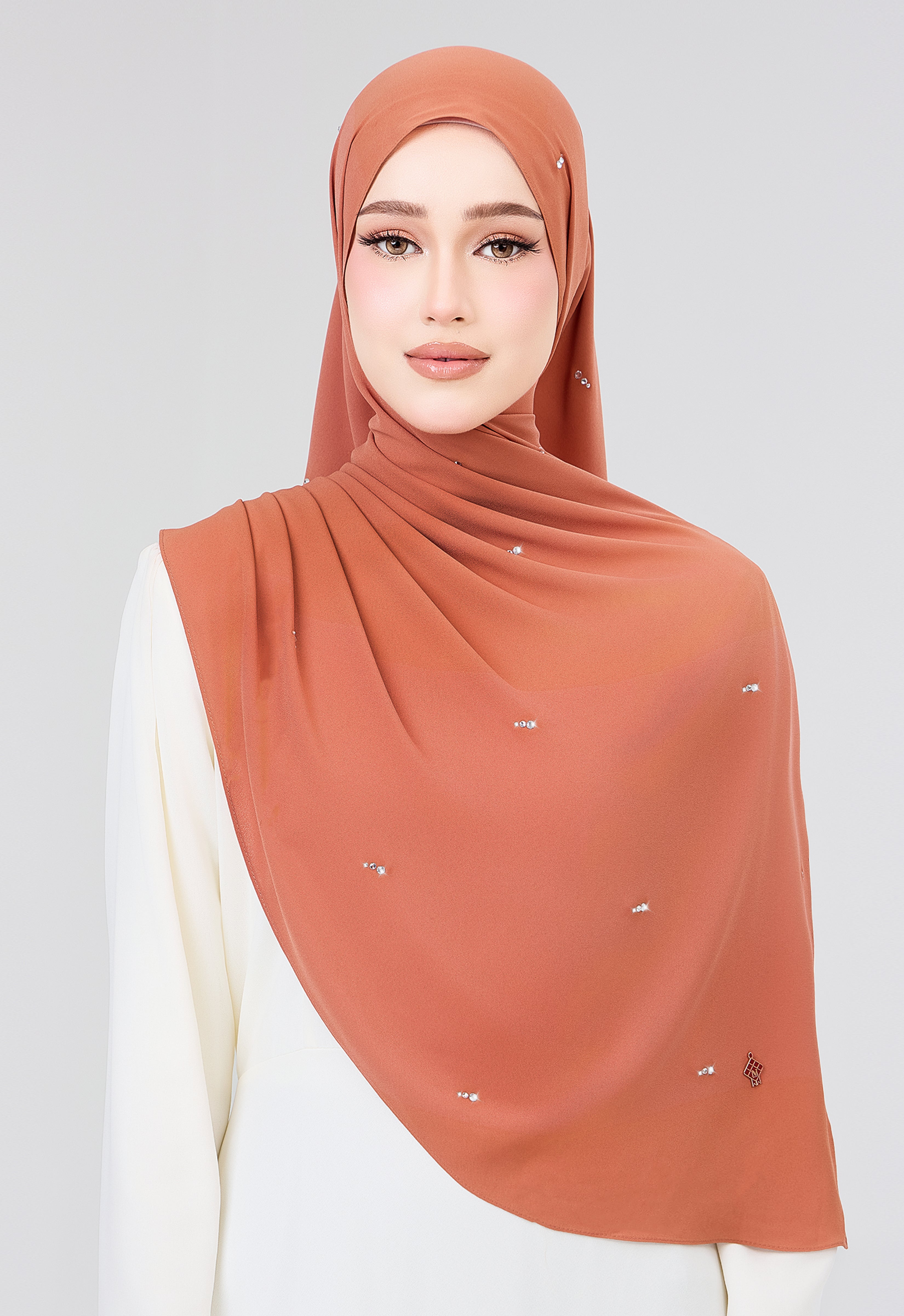 MINAZ HIJAB | SETULUS RAYA PLAIN STONE SHAWL - TERRACOTTA
