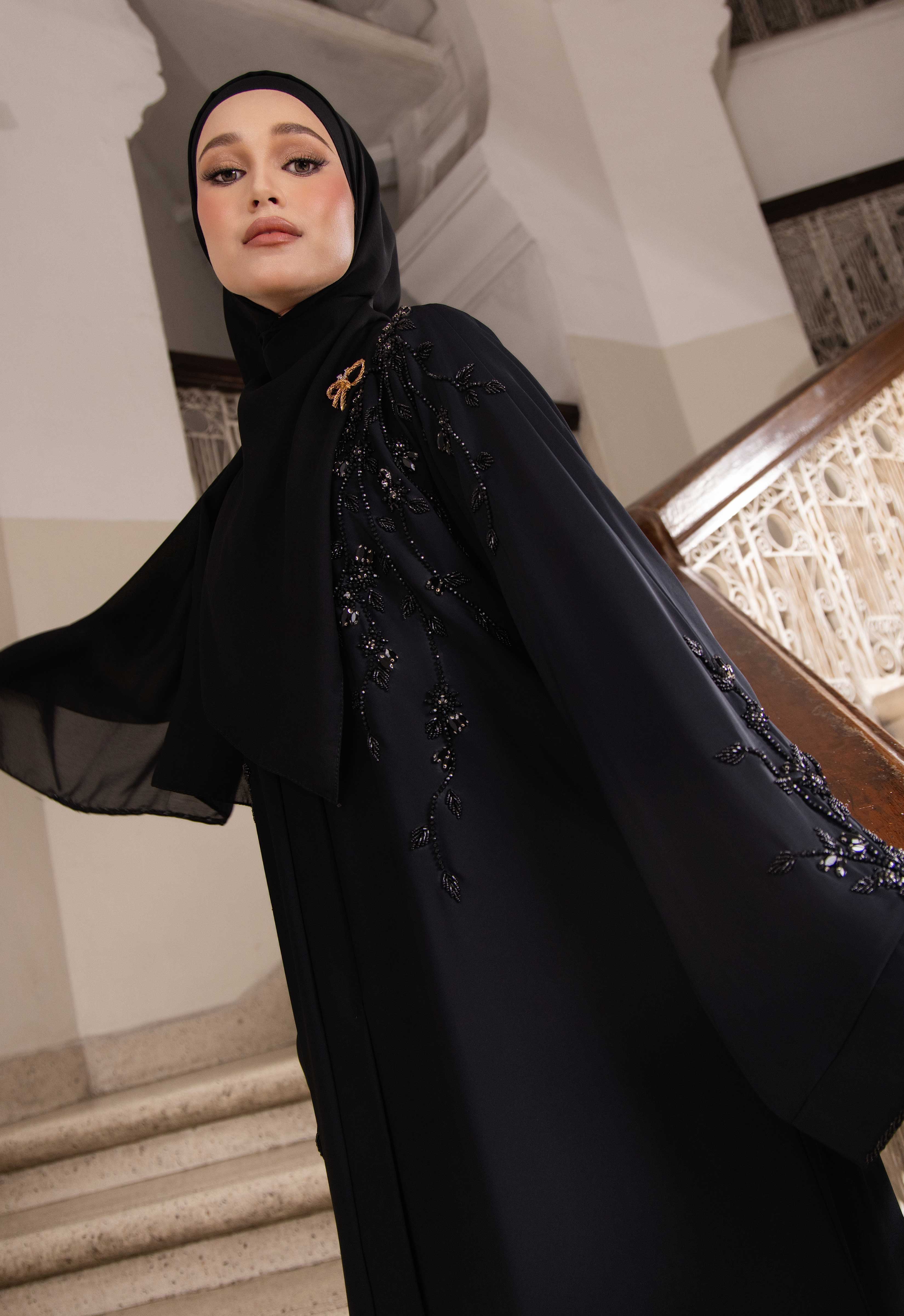TASNEEM LUXE ABAYA - BLACK