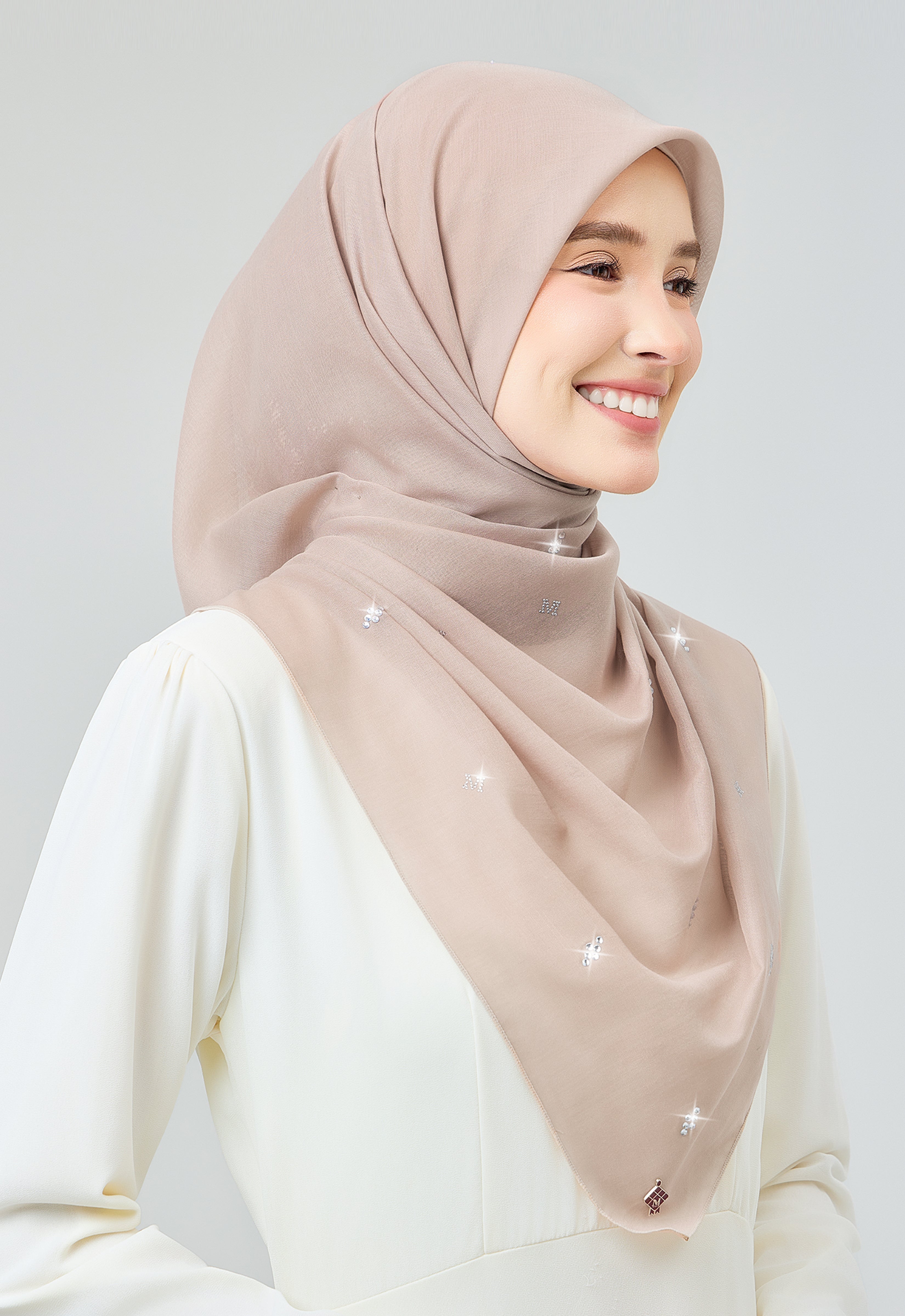 SETULUS RAYA PLAIN STONE - CHAMPAGNE