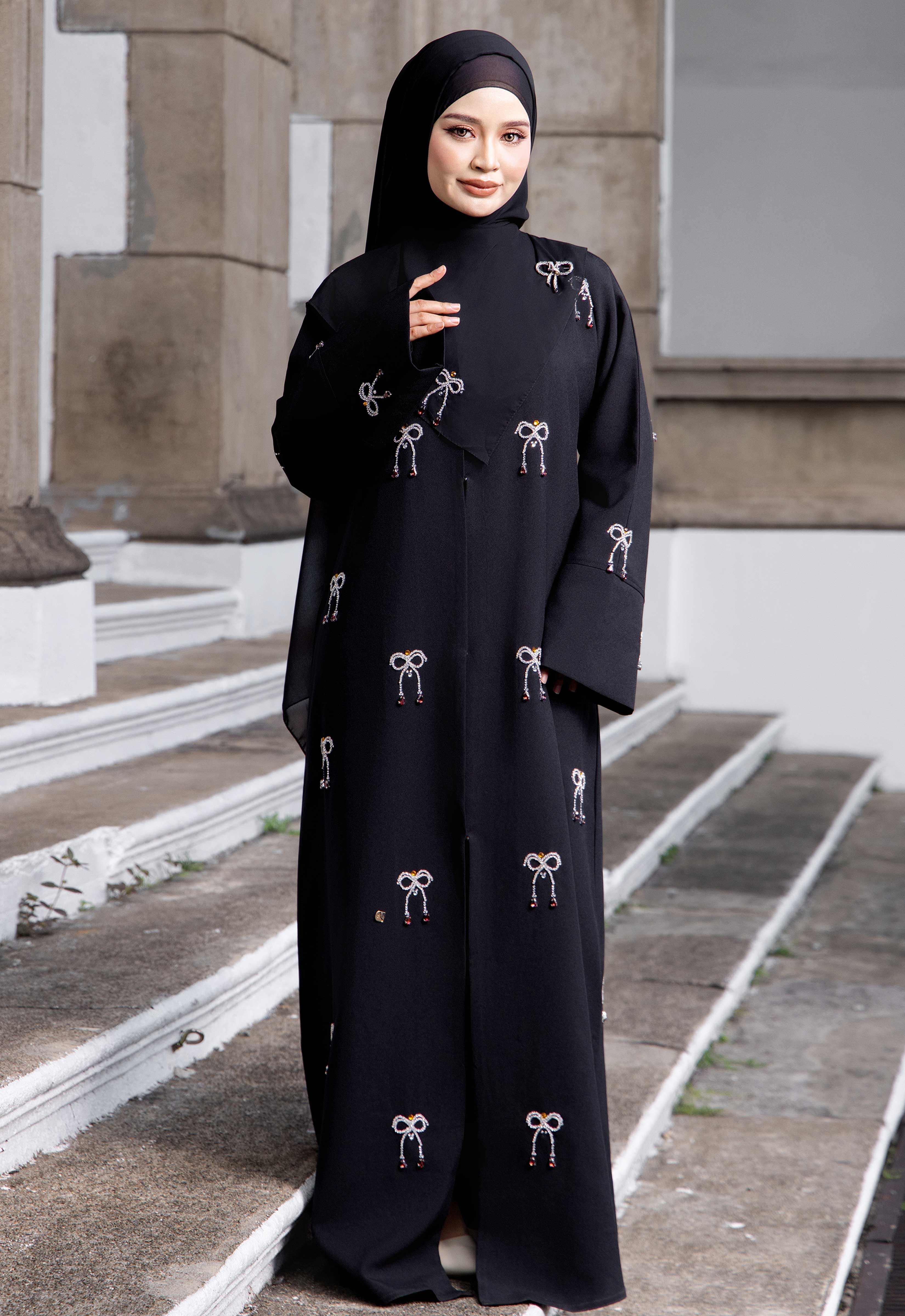 WAFA LUXE RIBBON ABAYA 2.0 - BLACK