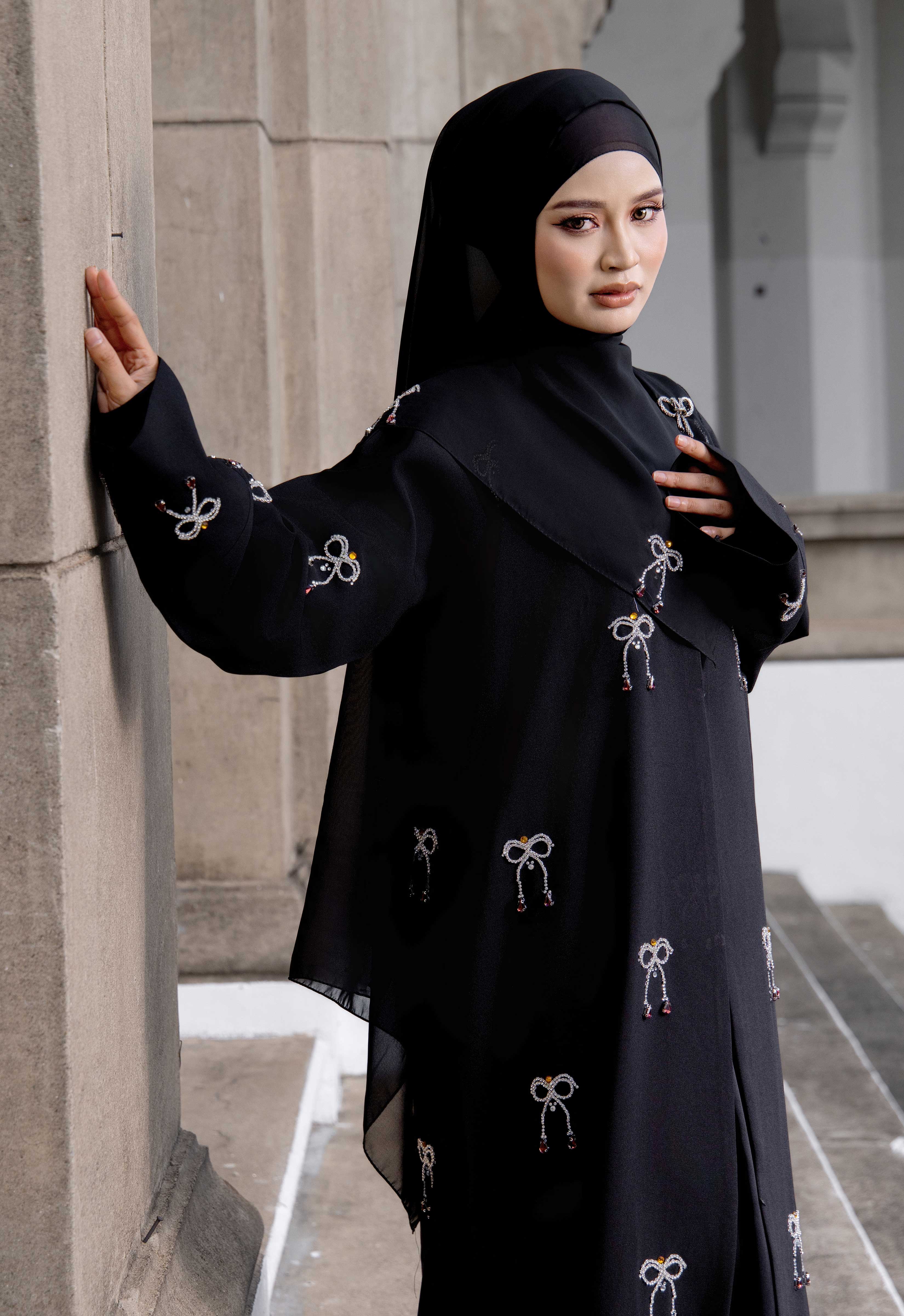 WAFA LUXE RIBBON ABAYA 2.0 - BLACK