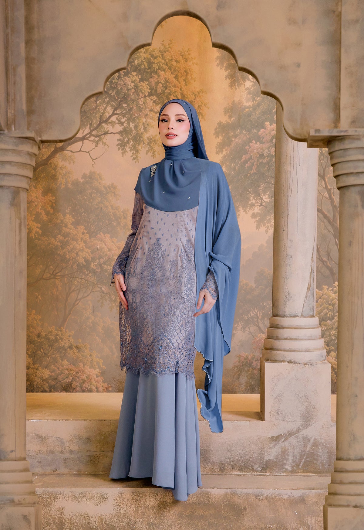 LUXE SERIES |YASMEEN LACEY KURUNG MODERN  - BLUE