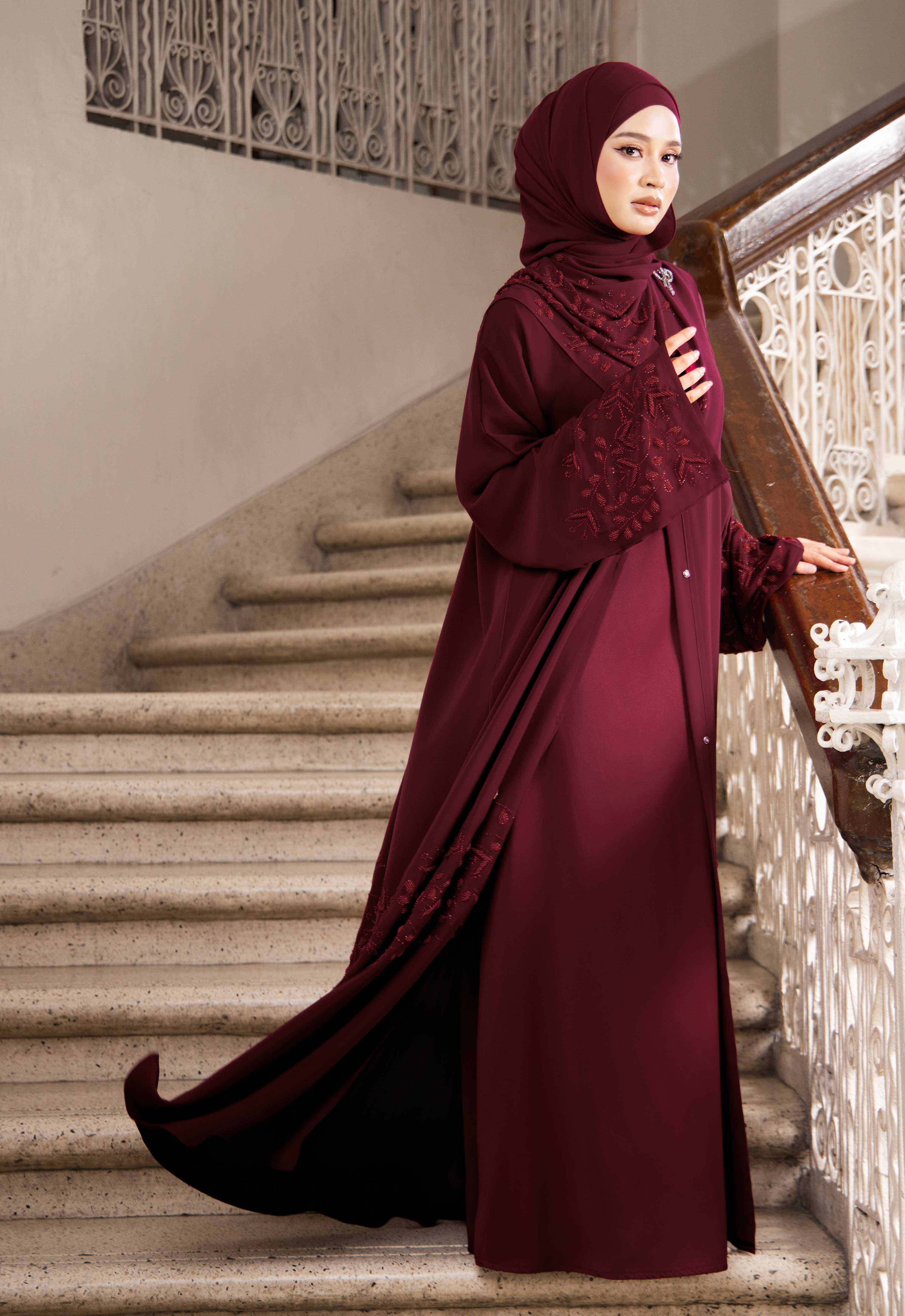 YASMEEN LUXE ABAYA - MAROON