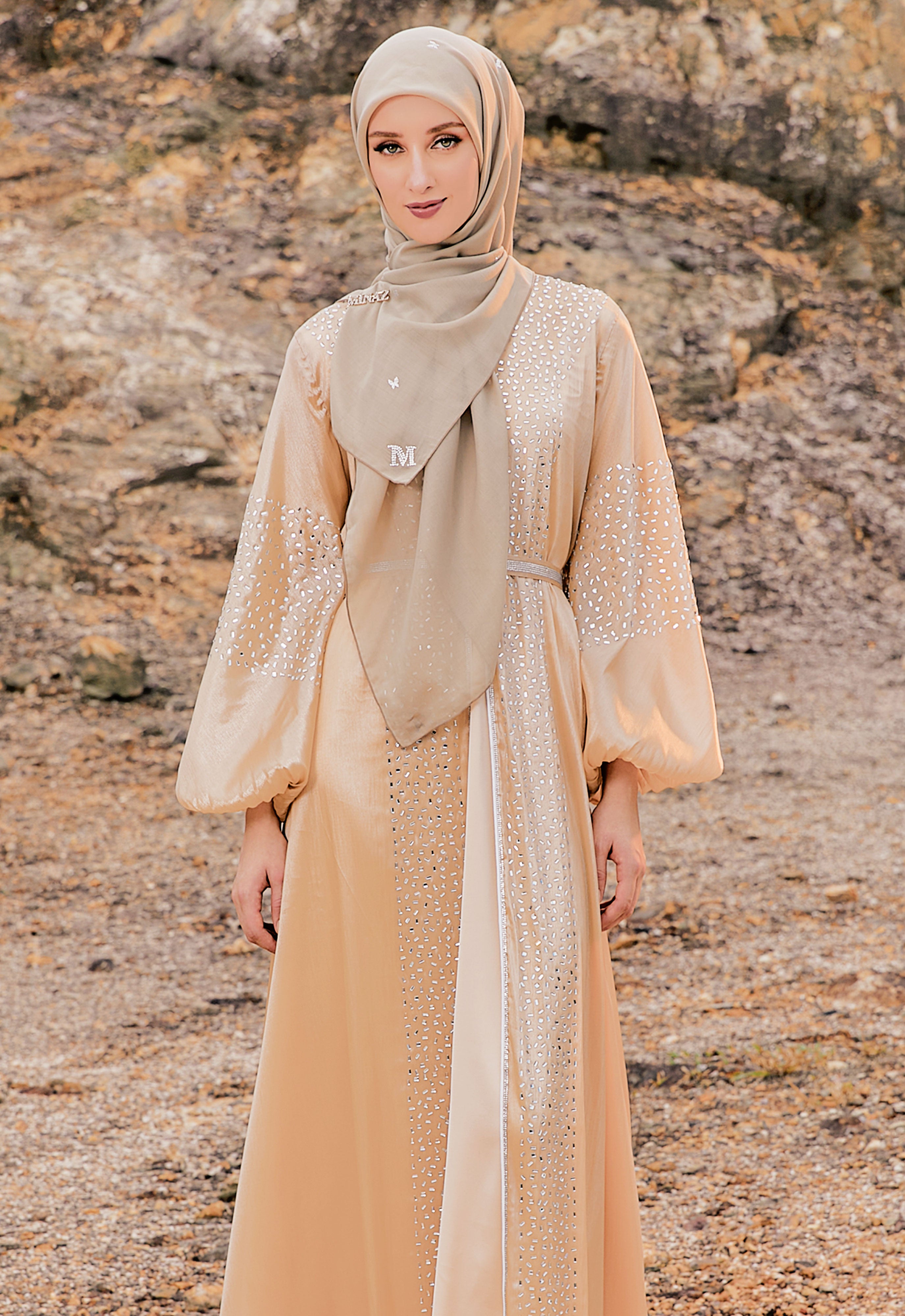 ZAHEERA ABAYA 2.0 - CHAMPAGNE