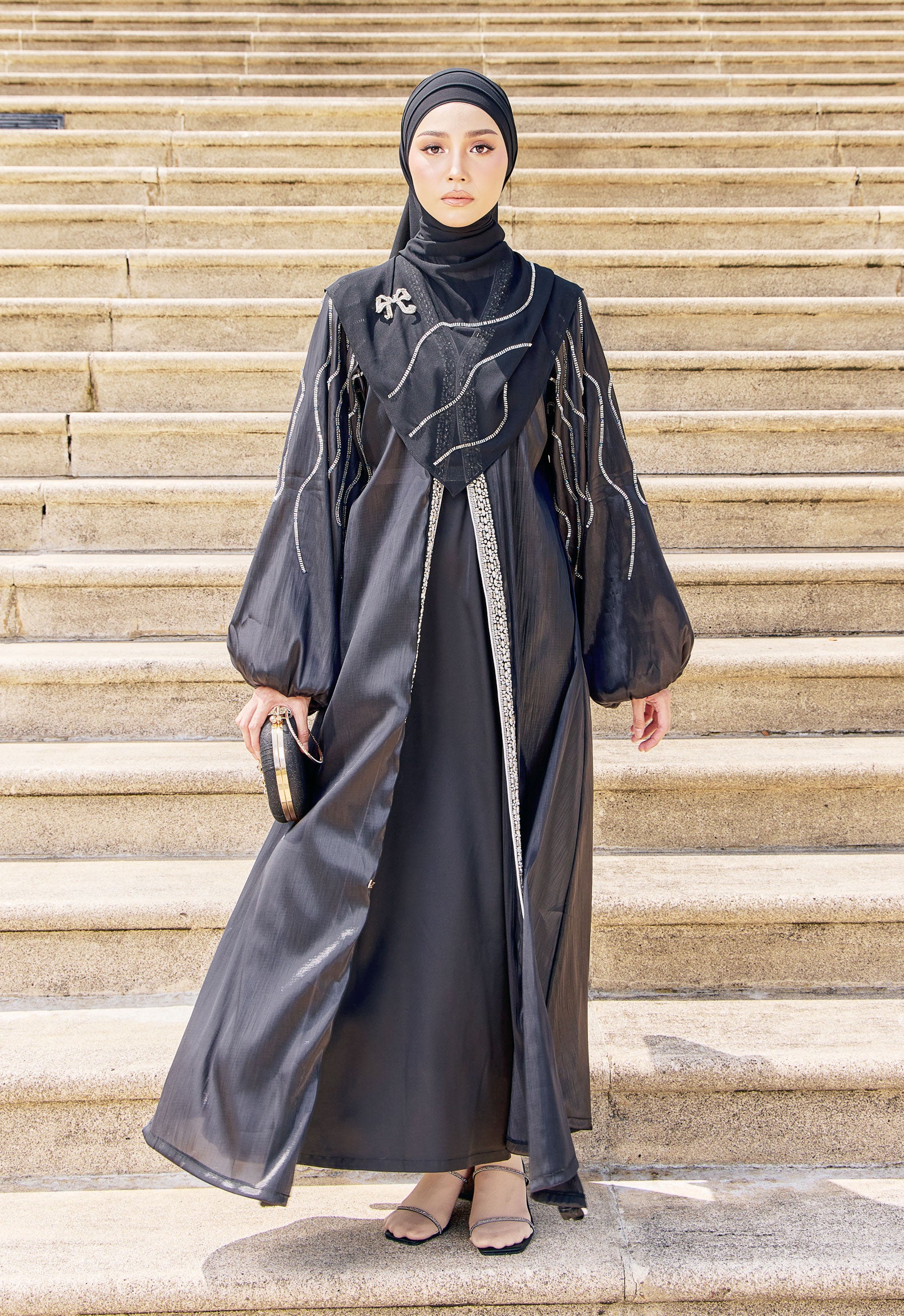 ZAHRAA LUXE ABAYA - BLACK